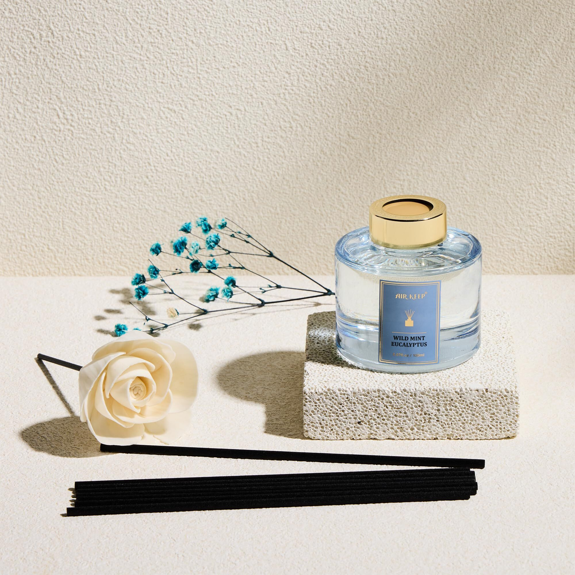 Airkeep Flower Reed Diffusers Set, 5.07 Oz Wild Mint&Eucalyptus Scented Oil Diffuser With 8 Reed Sticks, Home Fragrance Diffuser Gift Set For Bathroom & Office Decor 150Ml
