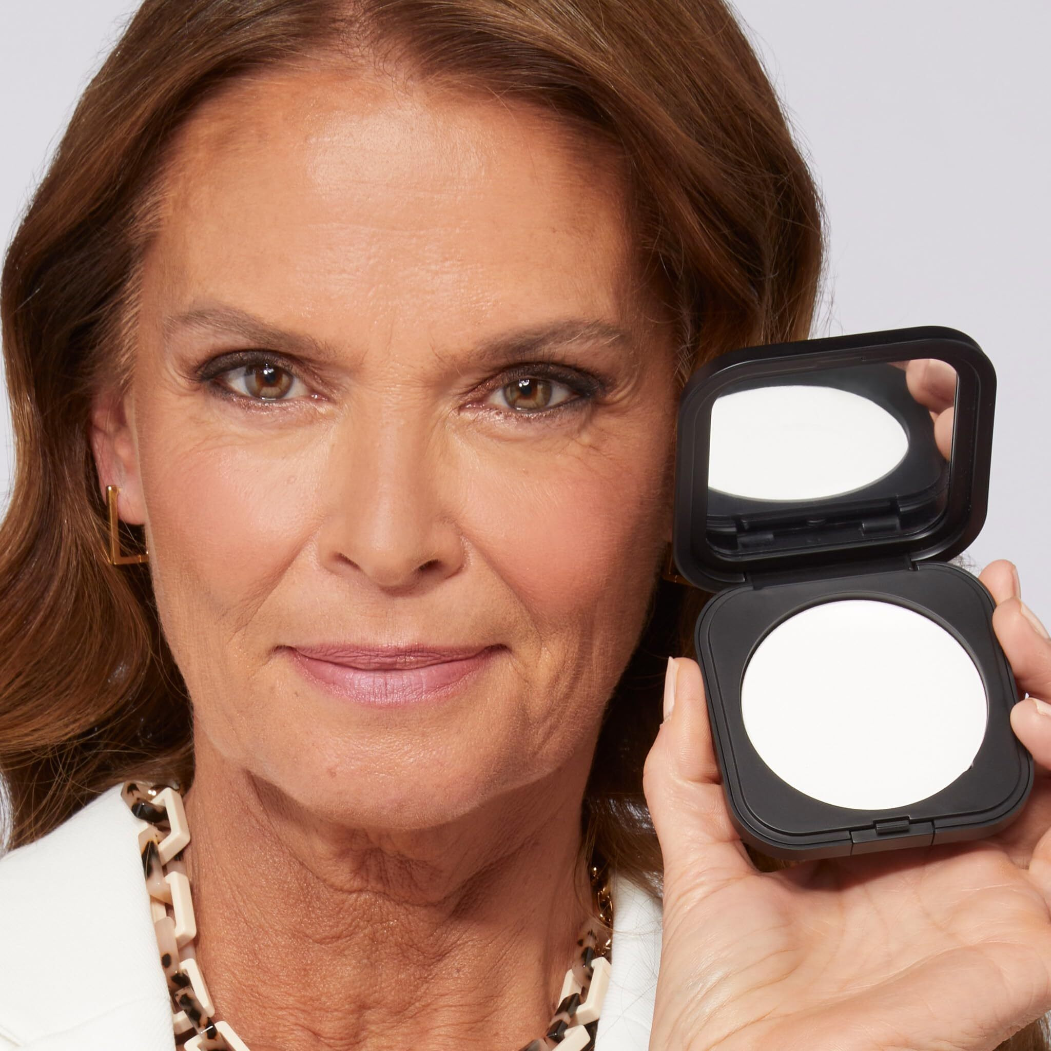 Laura Geller New York Matte Maker Pressed Setting Powder - Translucent - Setting Powder & Finishing Powder - Oil-Control - Filter-Like Matte Finish - All Skin Types