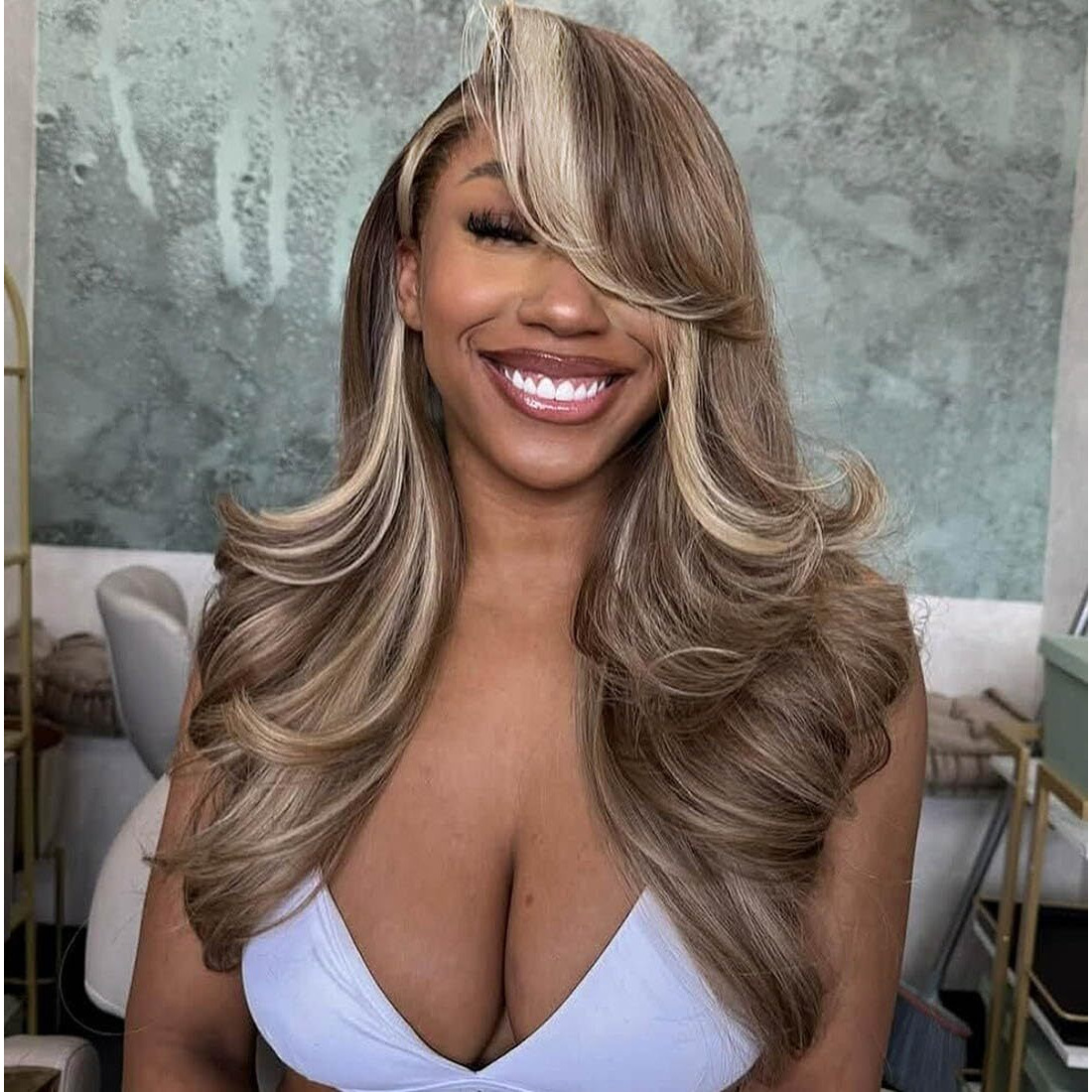 Ash Brown With Skunk Stripe 613 Lace Front Wig Human Hair Summer Choice Fashion 210% Density Body Wave Champagne With Platinum Blonde Highlights 13X4 Lace Front Wig For Women 28 Inch