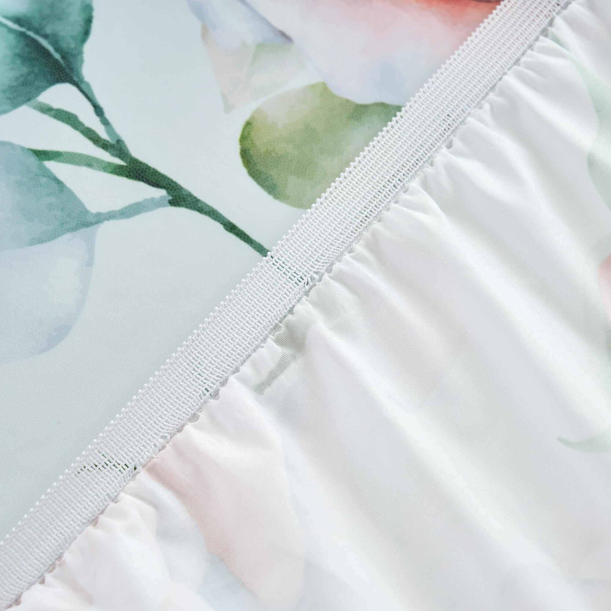 Nlmuvw Round Fitted Vinyl Tablecloth With Elastic Edge 100% Waterproof Oil Proof Super Elastic Table Cloth Wipe Clean Table Cover For Indoor And Outdoor, Rose, 37&quot&quot- 54&quot&quot