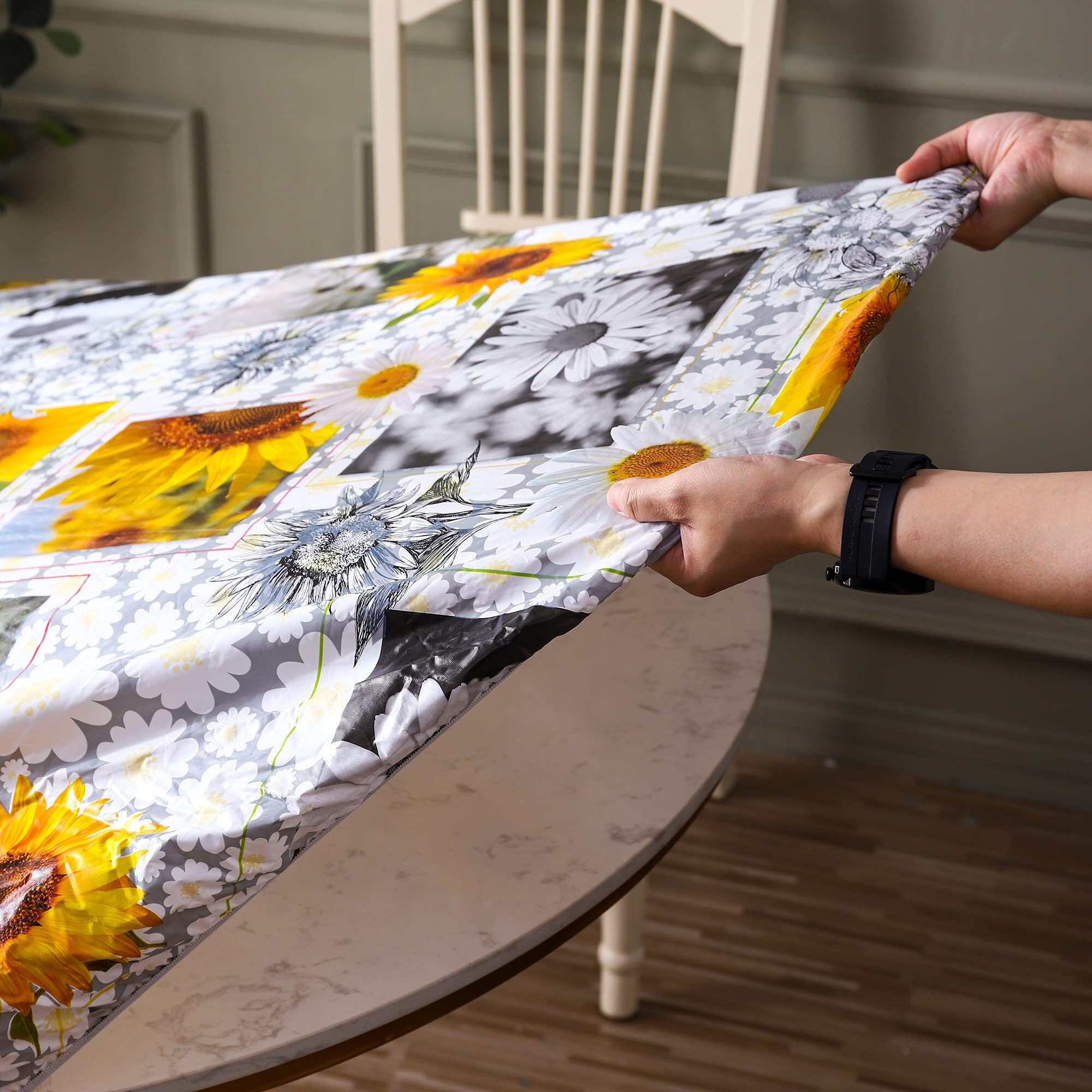 Round Vinyl Fitted Tablecloth With Flannel Backing Elastic Edge Design Table Cover Waterproof Oil-Proof Pvc Table Cloth Stain-Resistant Best For 57""-66"" Round