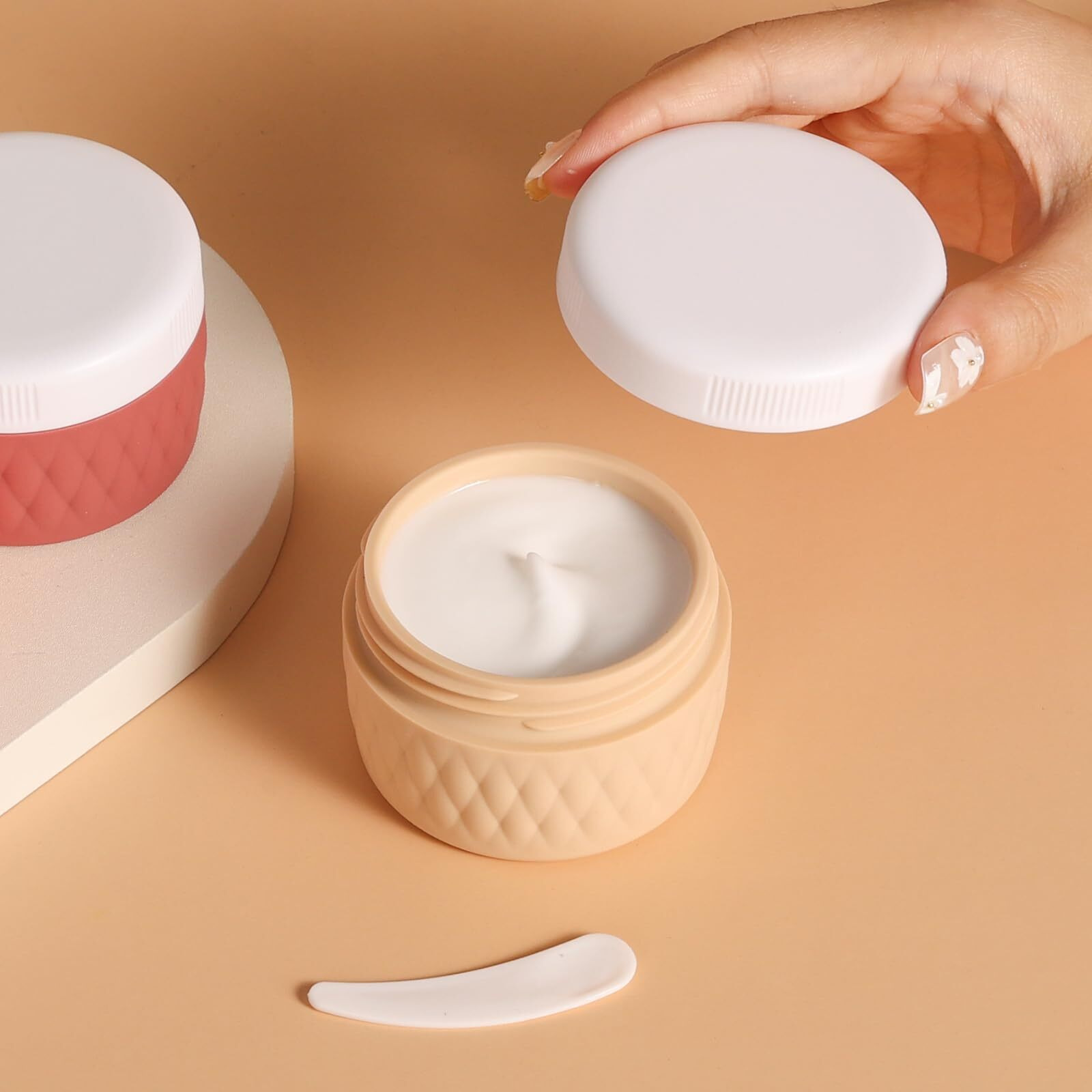 Kuangre Travel Containers For Toiletries, Silicone Cream Jars Bpa-Free, Tsa Approved 2Oz Travel Size Containers, Leak-Proof Silicone Jars With Lid For Cosmetic Face Hand Body Cream (4 Pack)