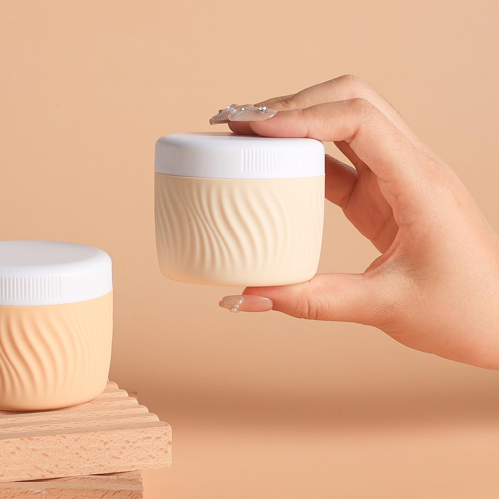 Kuangre Travel Containers For Toiletries, Silicone Cream Jars Bpa-Free, Tsa Approved 3Oz Travel Size Containers, Leak-Proof Portable Size Silicone Jars With Lid For Face Hand Body Cream (4 Pack)