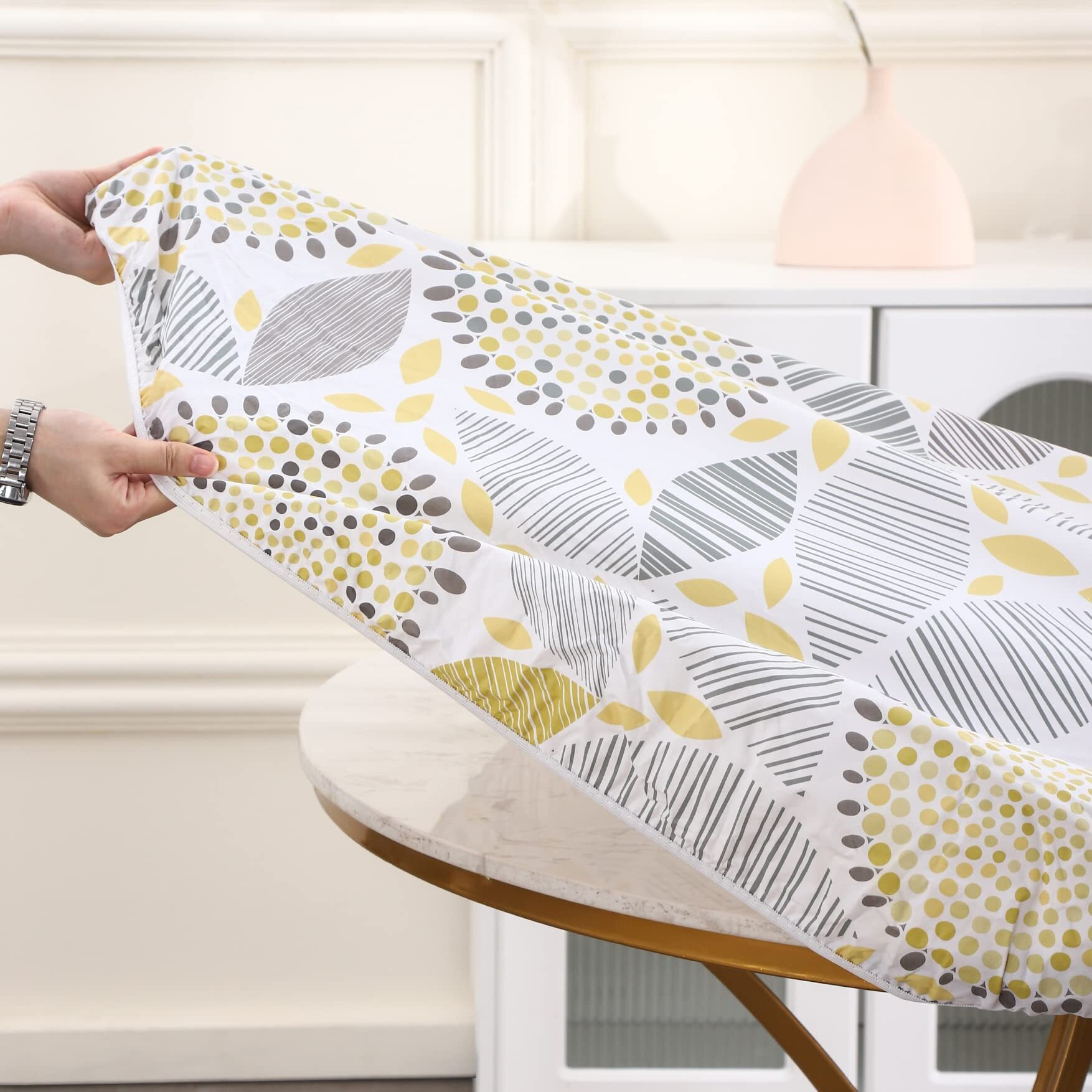 Round Vinyl Fitted Tablecloth With Flannel Backing Elastic Edge Design Table Cover Waterproof Oil-Proof Pvc Table Cloth Stain-Resistant Best For 57""-66"" Round