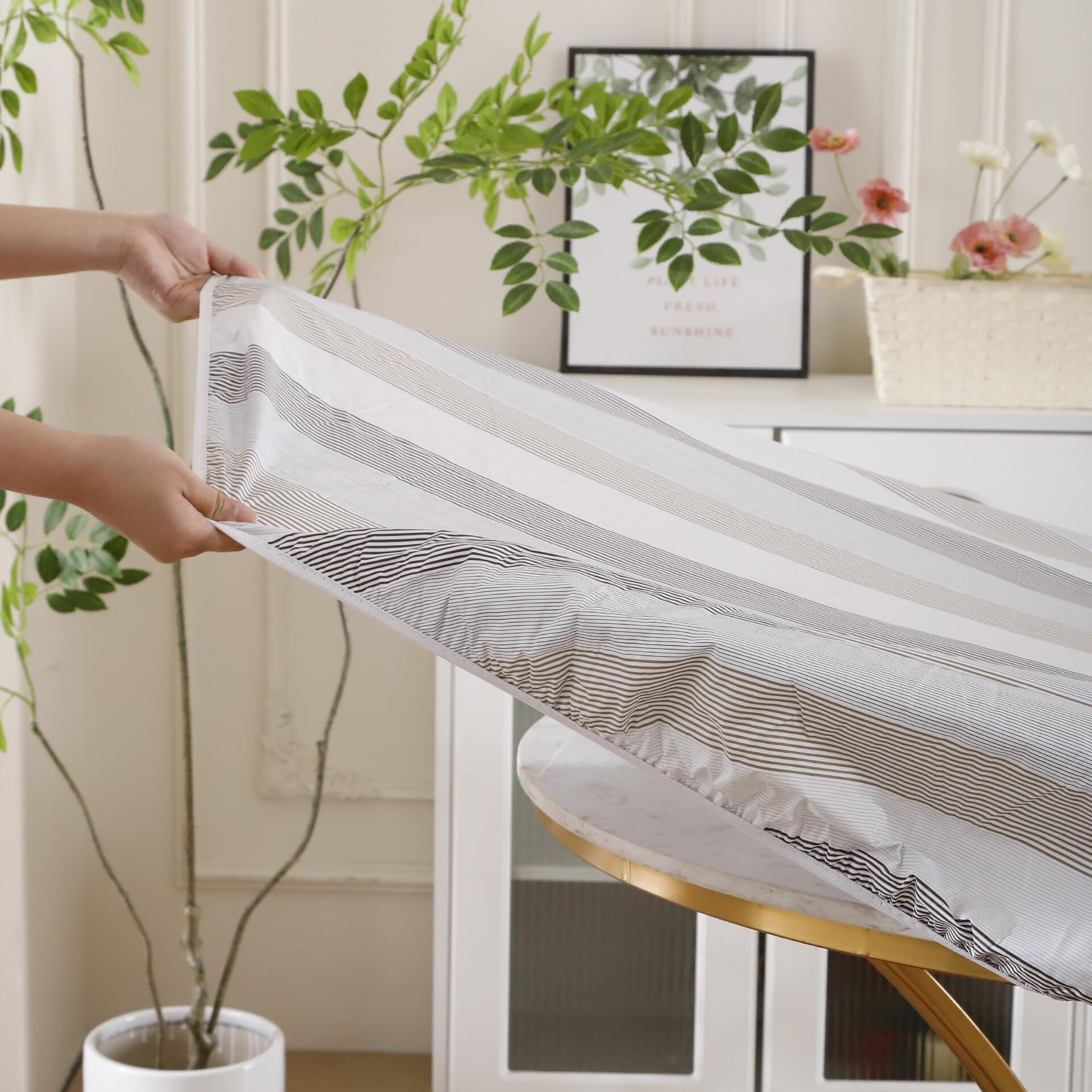 Round Vinyl Fitted Tablecloth With Flannel Backing Elastic Edge Design Table Cover Waterproof Oil-Proof Pvc Table Cloth Stain-Resistant Best For 32""-36"" Round