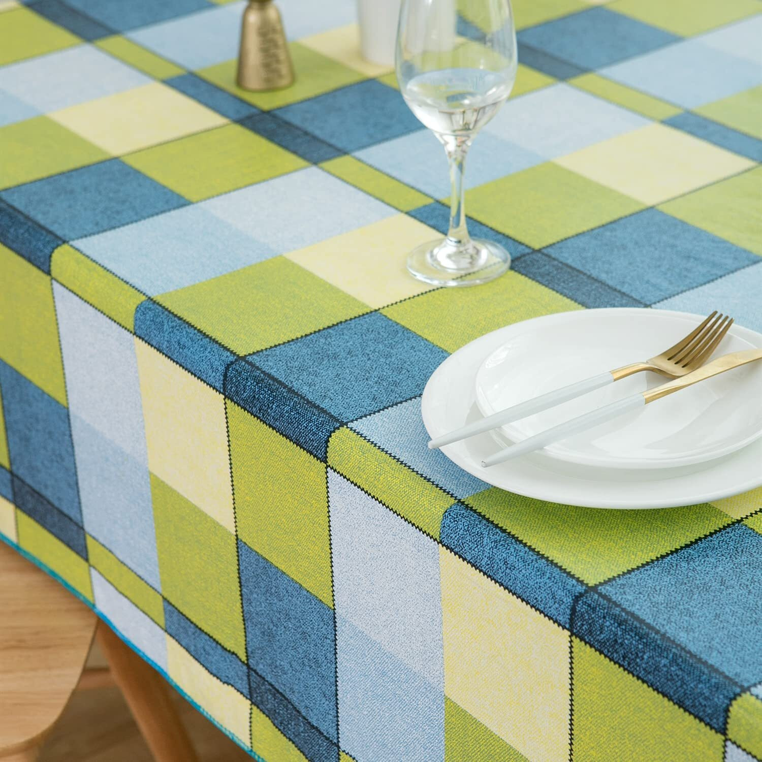 Vinyl Tablecloth With Flannel Backed Waterproof Oil-Proof Pvc Table Cloth Wipeable Spill-Proof Plastic Table Cover For Indoor And Outdoor(Morden Checkered, 60 X 84 Inch Rectangle)