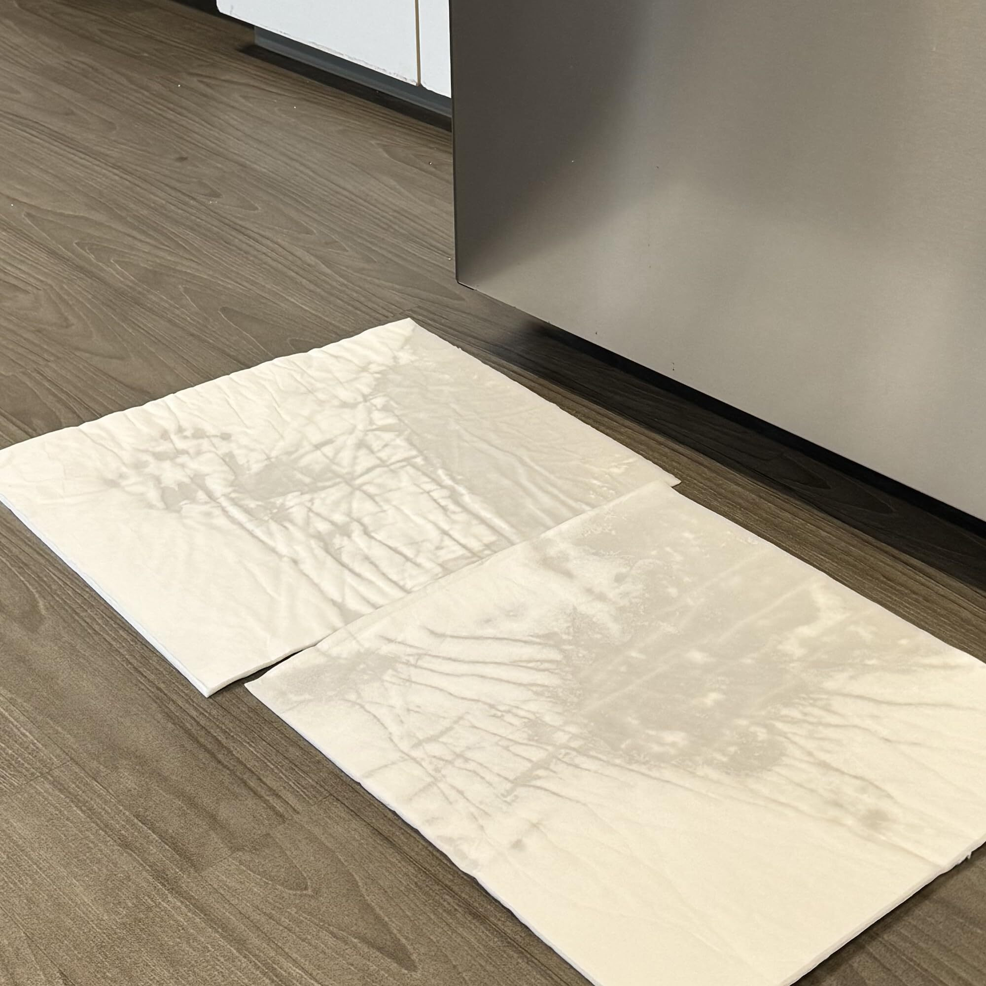 Quick Dam Mighty Mat Absorbent Mats 16"" X 18"" - Heavy-Duty Over Spill Pads For Oil, Gas, Water, Paint & More - Reusable, Highly Absorbent, Quick Wicking - 50 Pack