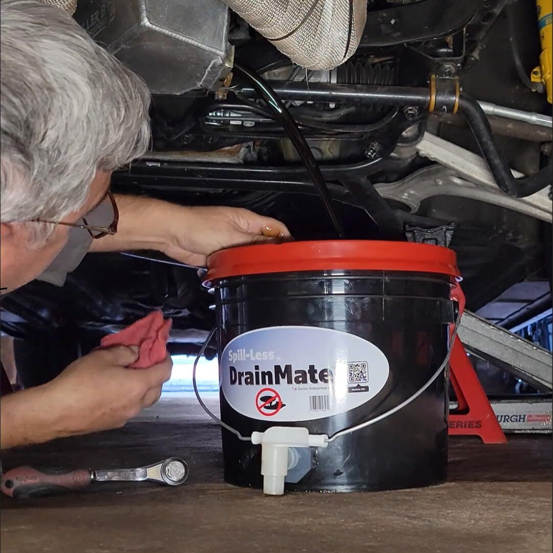 Spill-Less Drainmate 14 Quart Oil Drain Container/Oil Drain Pan, Sealed Lid For Easy Transport, On-Off Spigot For Precise Fluid Transfer, Made In Usa