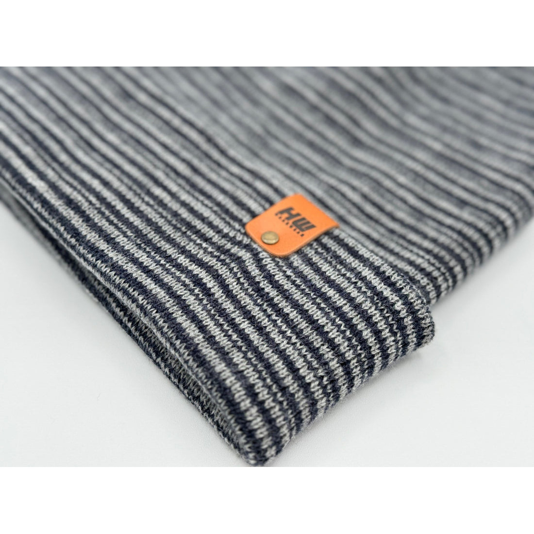 Cuffed Traditional Contrast Blue/Gray