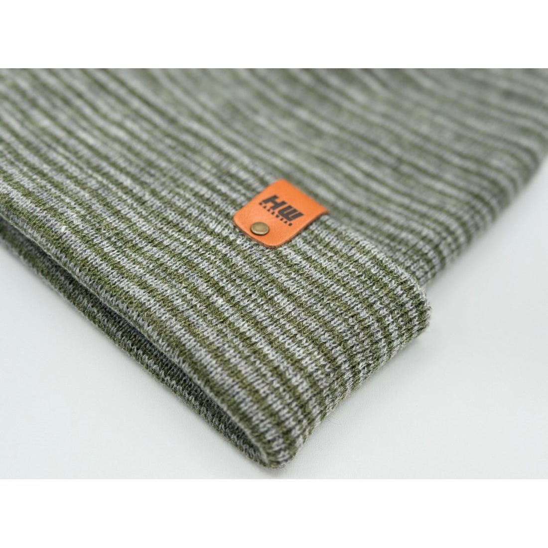 Cuffed Traditional Contrast Green/Gray