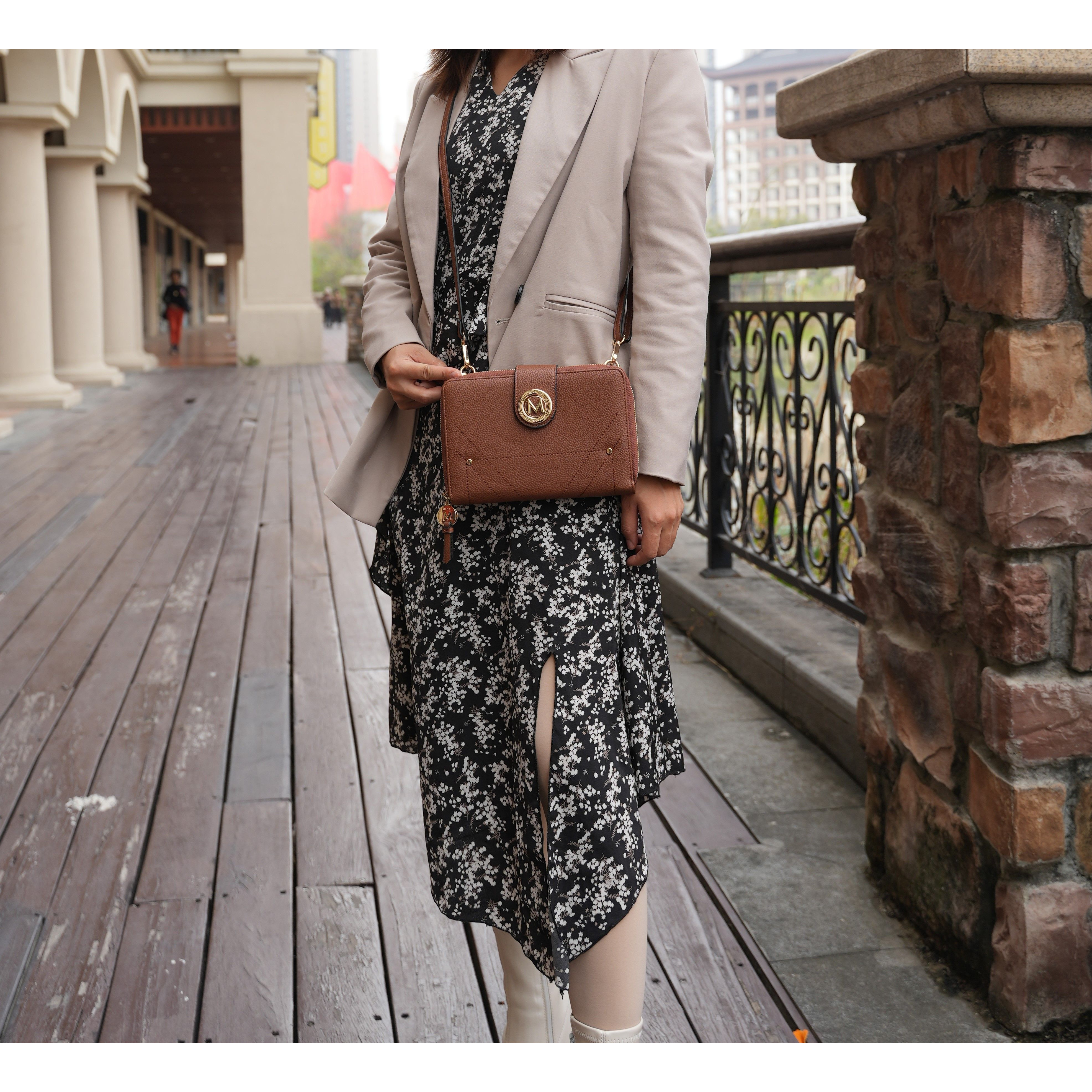 MKF collection Sage cell phone Wallet crossbody Handbag with Optional Wristlet by Mia K(D0102H9XVYA)