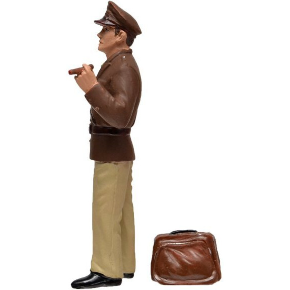 Remembering Pearl Harbor Figure III For 124 Scale Models by American Diorama