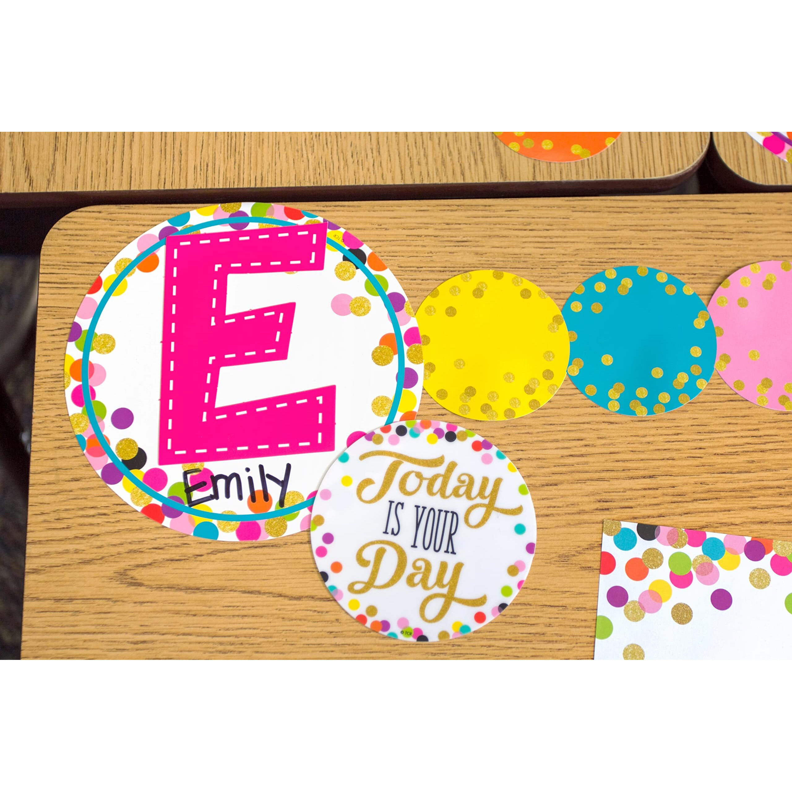 CONFETTI ACCENTS