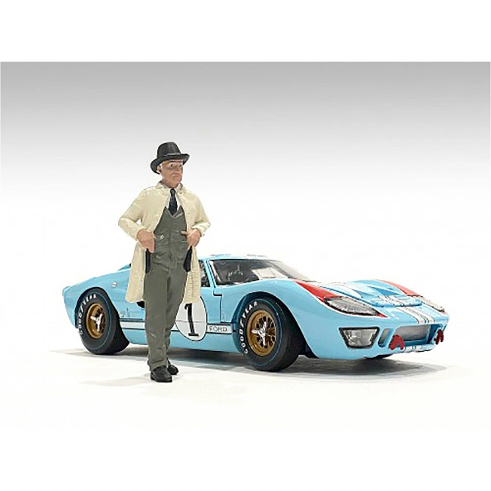 &quotRace Day 2" Figurine II for 1/24 Scale Models by American Diorama