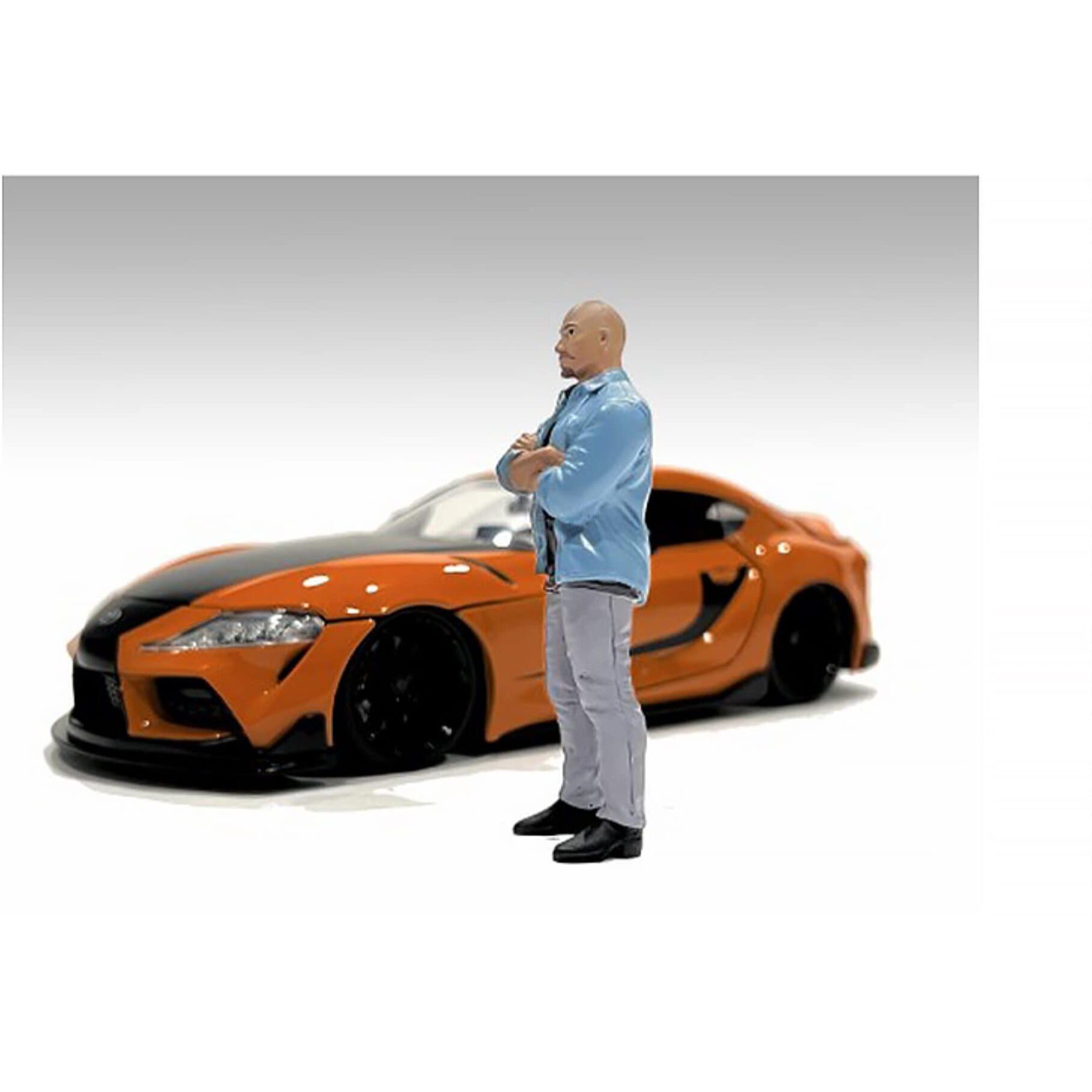 &quotCar Meet 3" Figurine 6 for 1/24 Scale Models by American Diorama