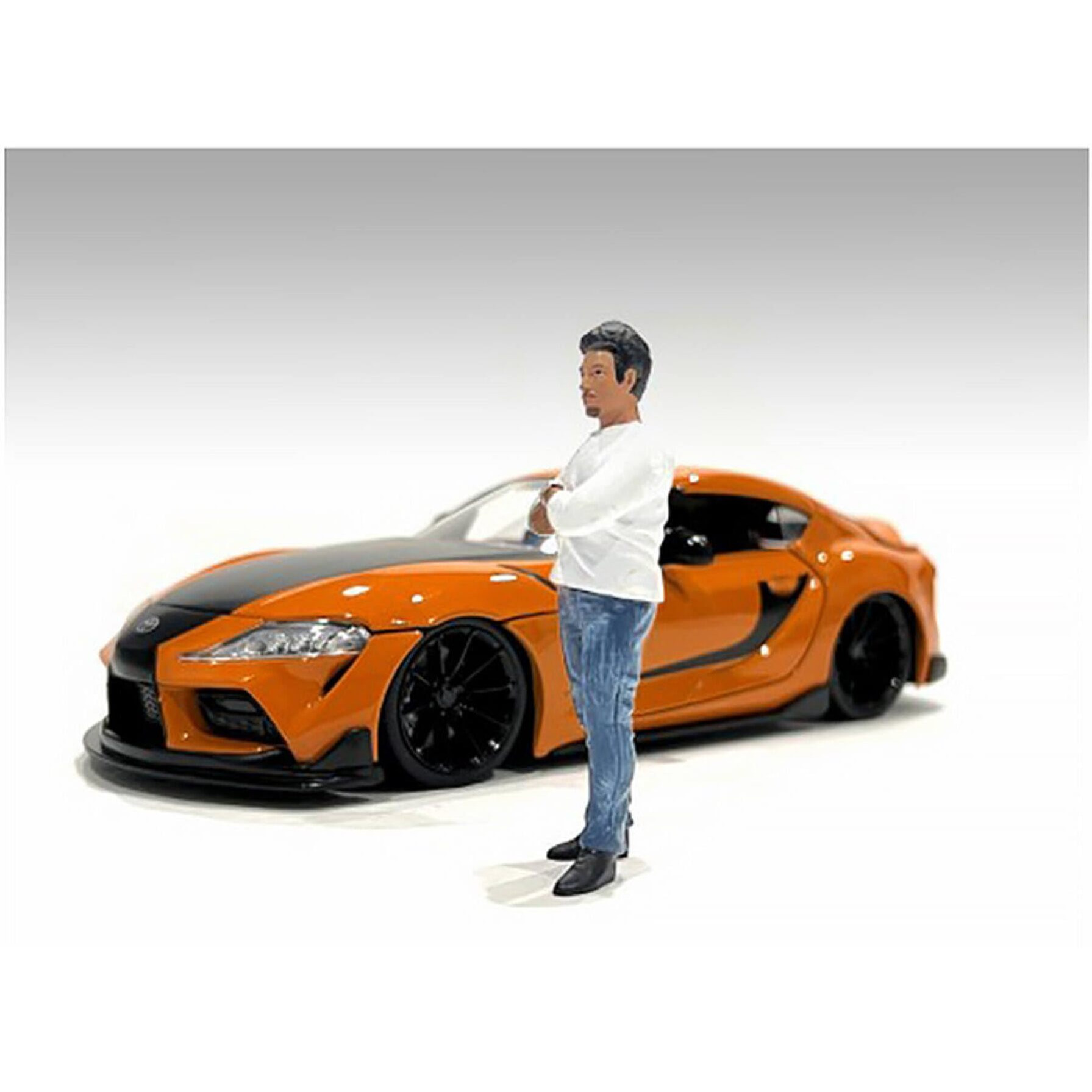 &quotCar Meet 3" Figurine 8 for 1/24 Scale Models by American Diorama