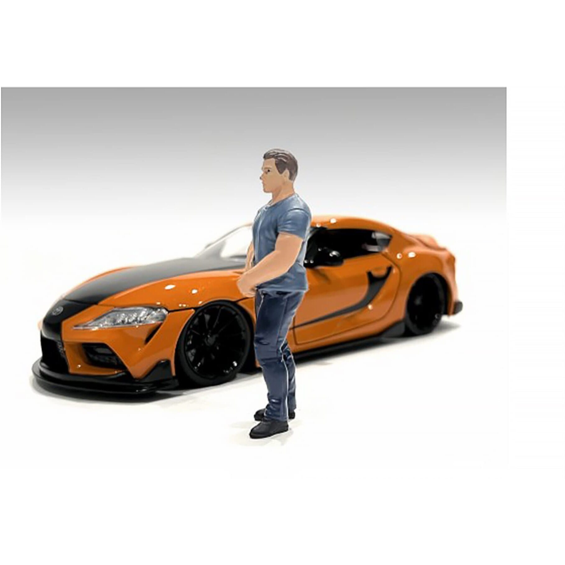 &quotCar Meet 3" Figurine 4 for 1/24 Scale Models by American Diorama