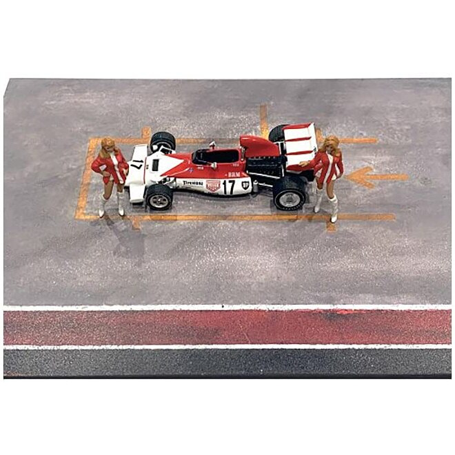 &quotRace Day" Two Diecast Figures Set 6 for 1/43 Scale Models by American Diorama