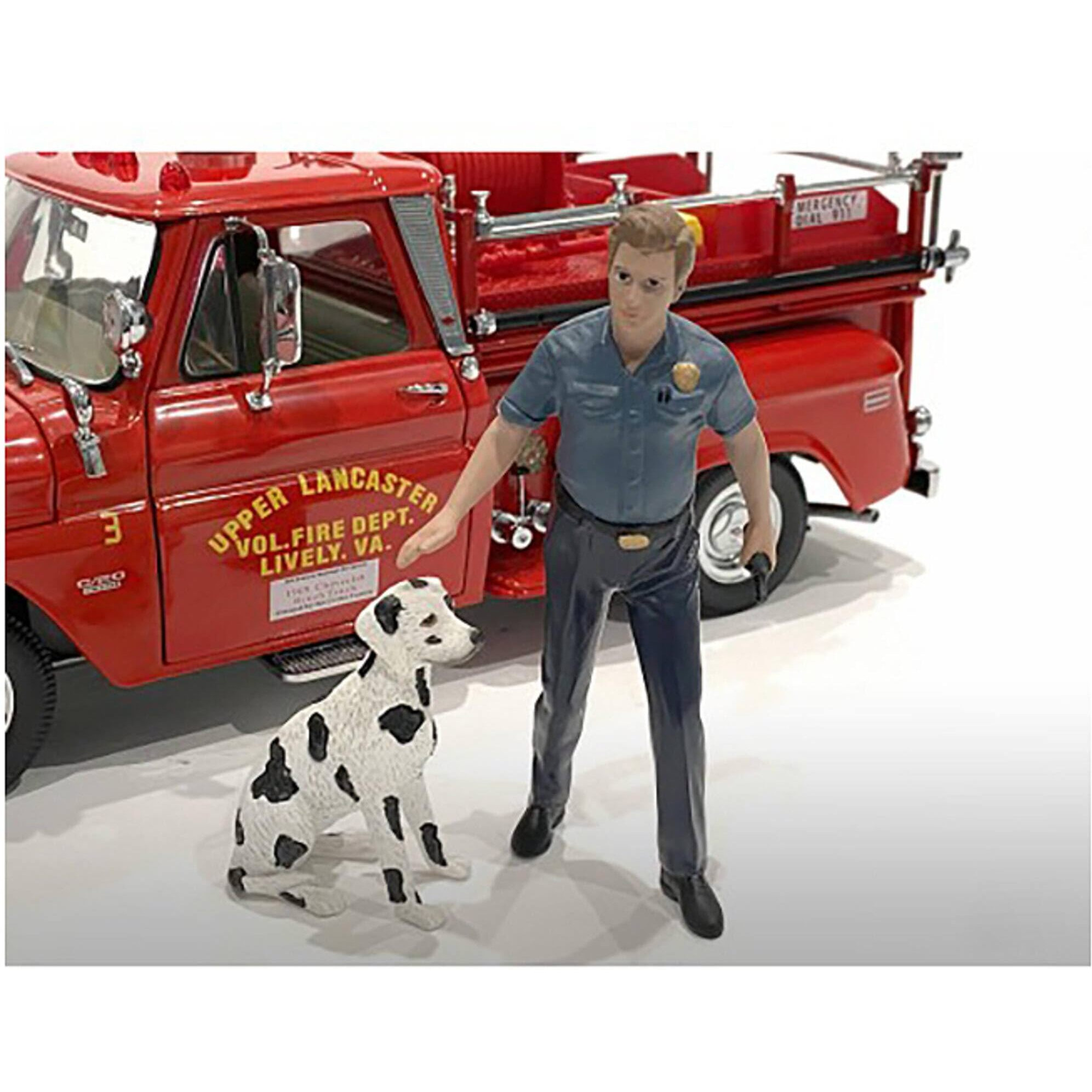 &quotFirefighters" Fire Dog Training Figures (Trainer and Dog) for 1/24 Scale Models by American Diorama