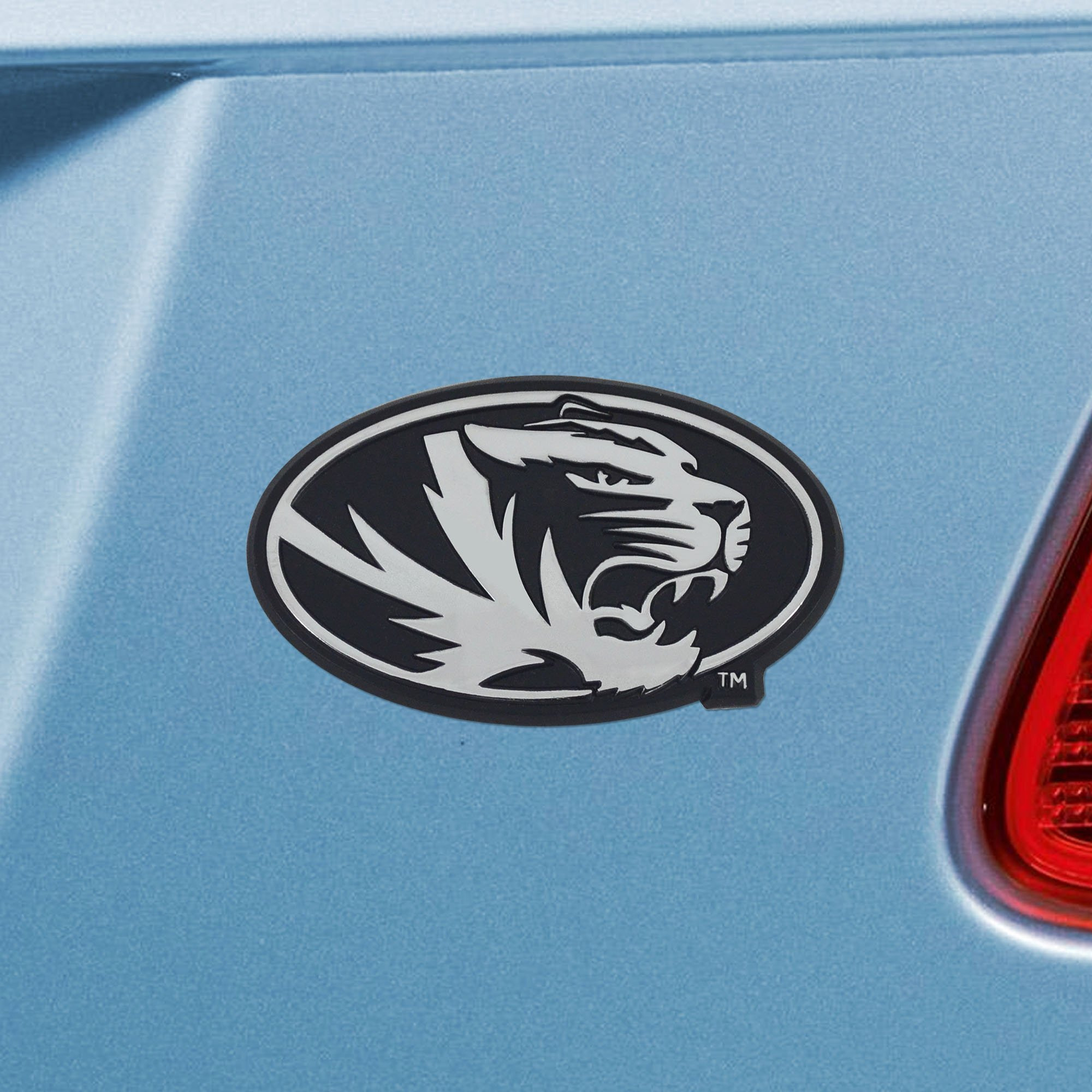 Missouri Tigers Auto Emblem Premium Metal Chrome