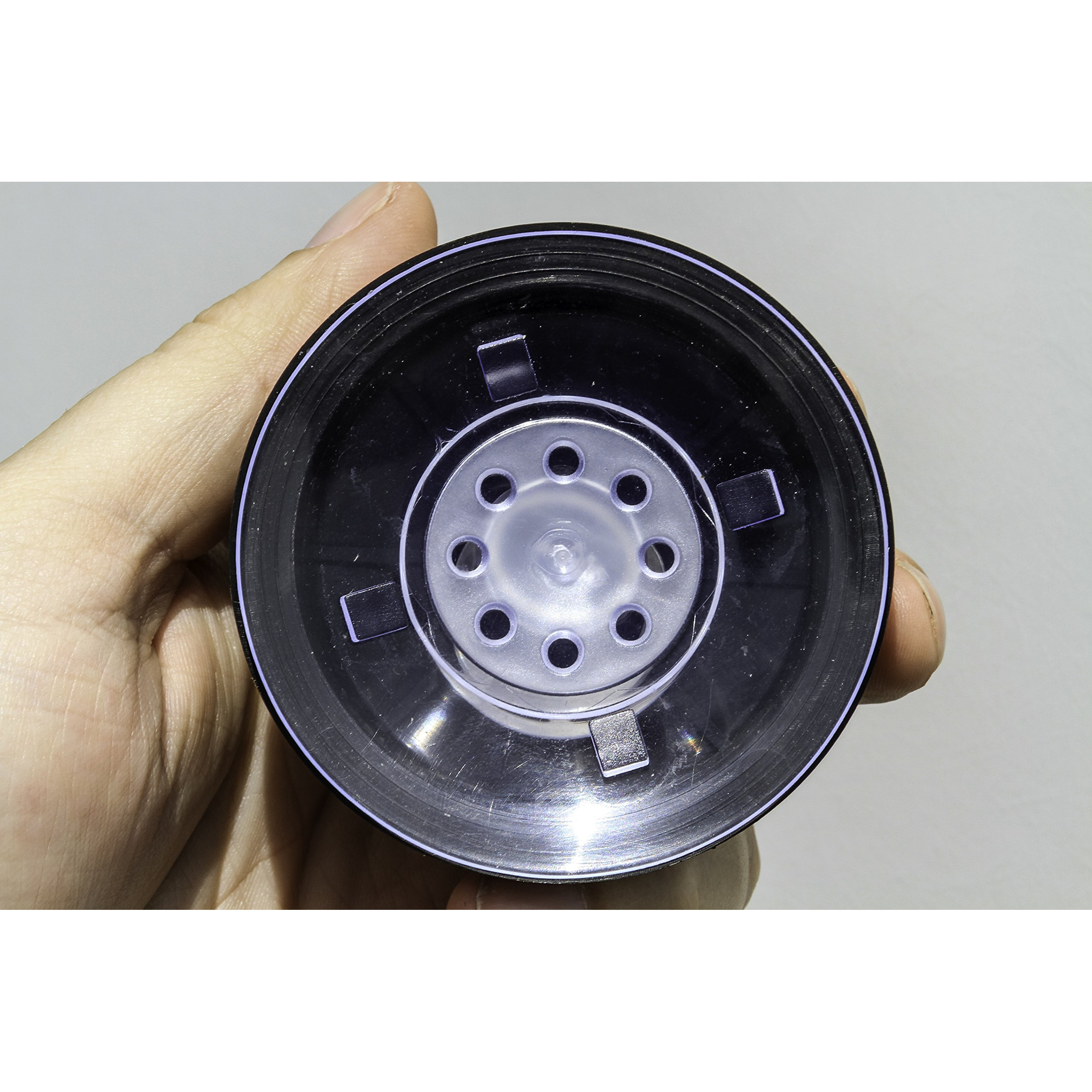 SUCTION CUP