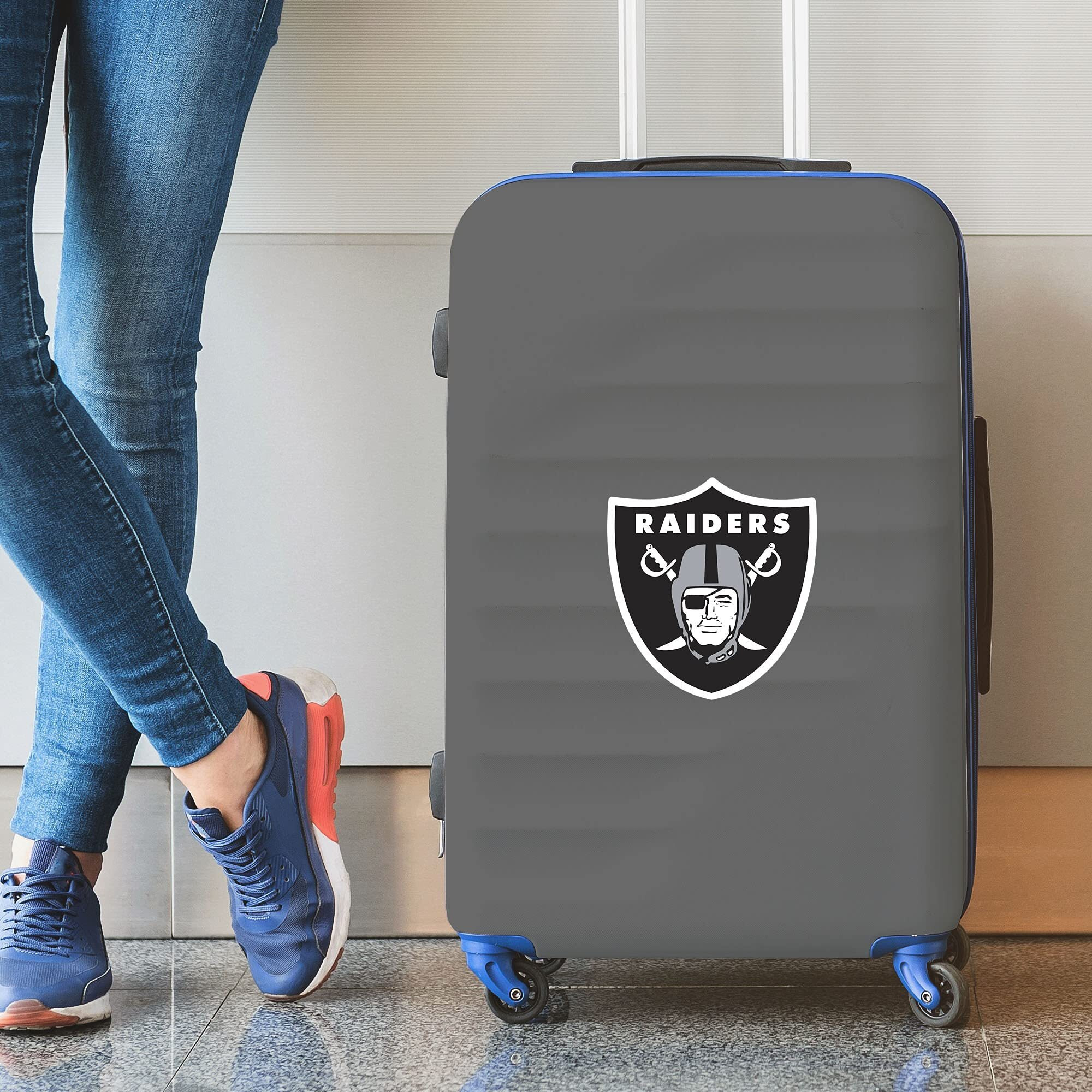 Las Vegas Raiders Decal 8x8 Die Cut