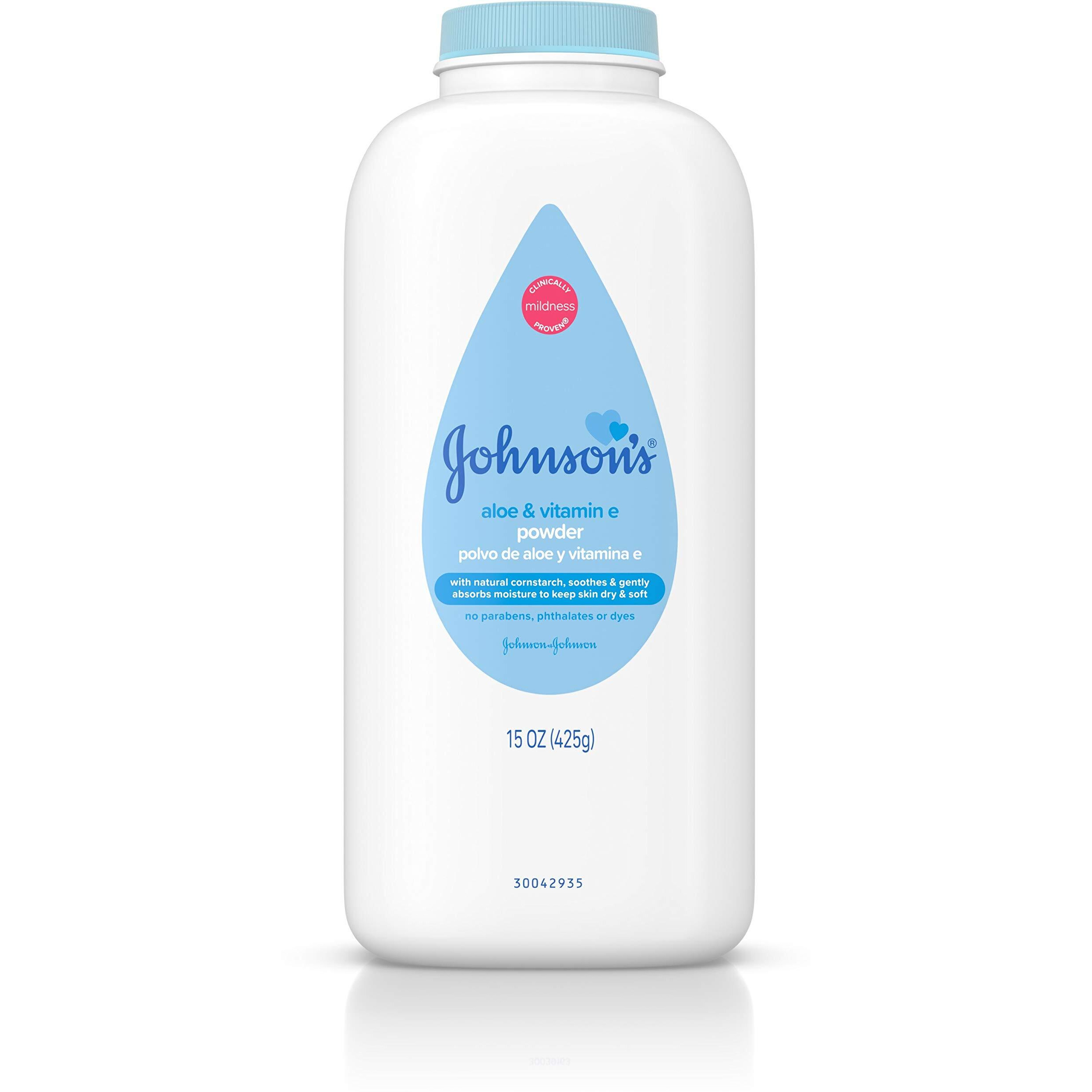 Johnson's Baby Powder with Naturally Derived Cornstarch Aloe & Vitamin E, Hypoallergenic, 15 oz