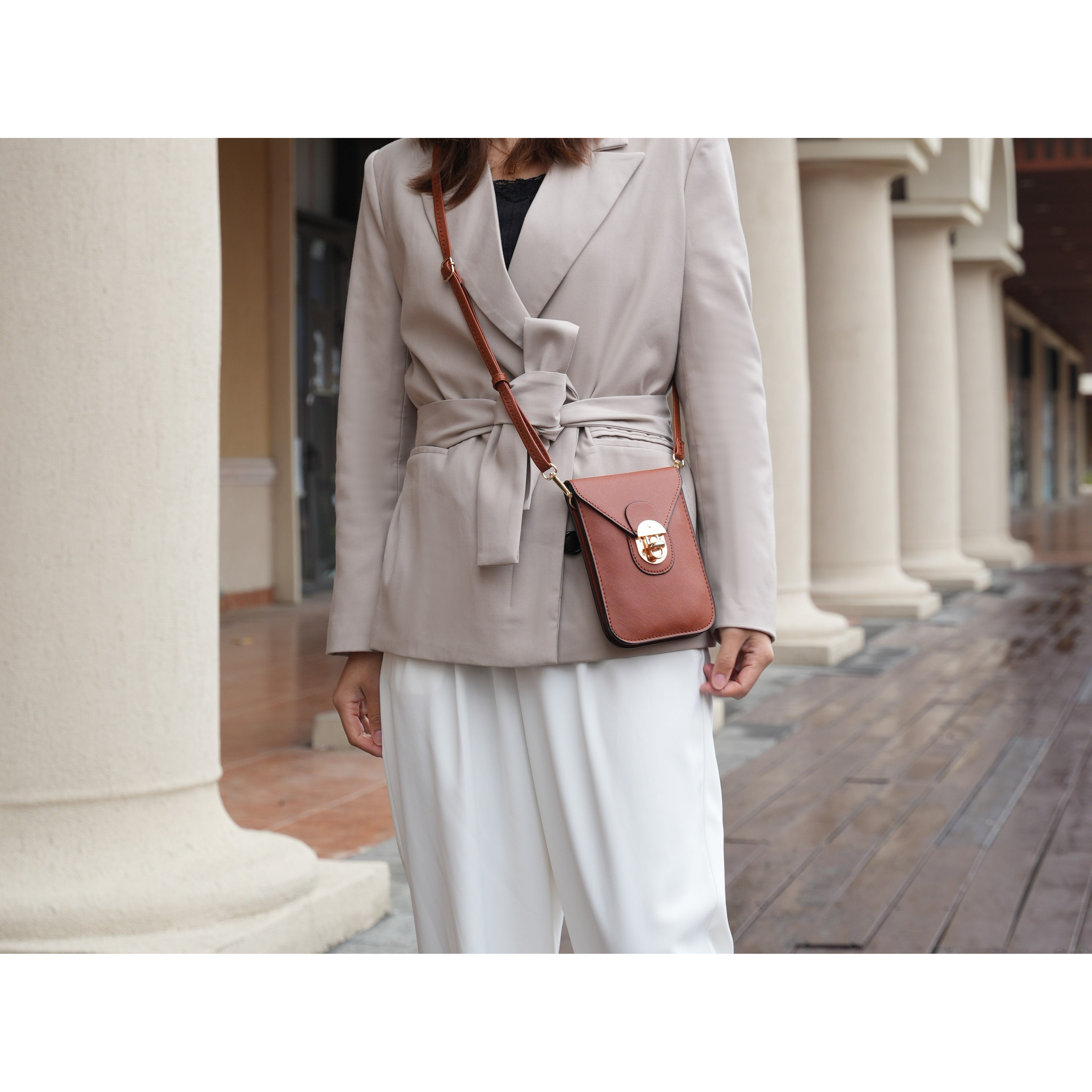 MKF collection Havana Smartphone crossbody Handbag Women by Mia K(D0102HISJYg)
