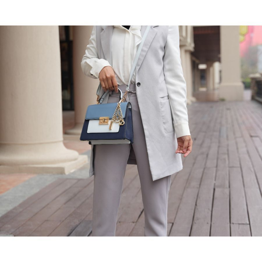 Quinzel Shoulder Bag(D0102Hg6LXY)
