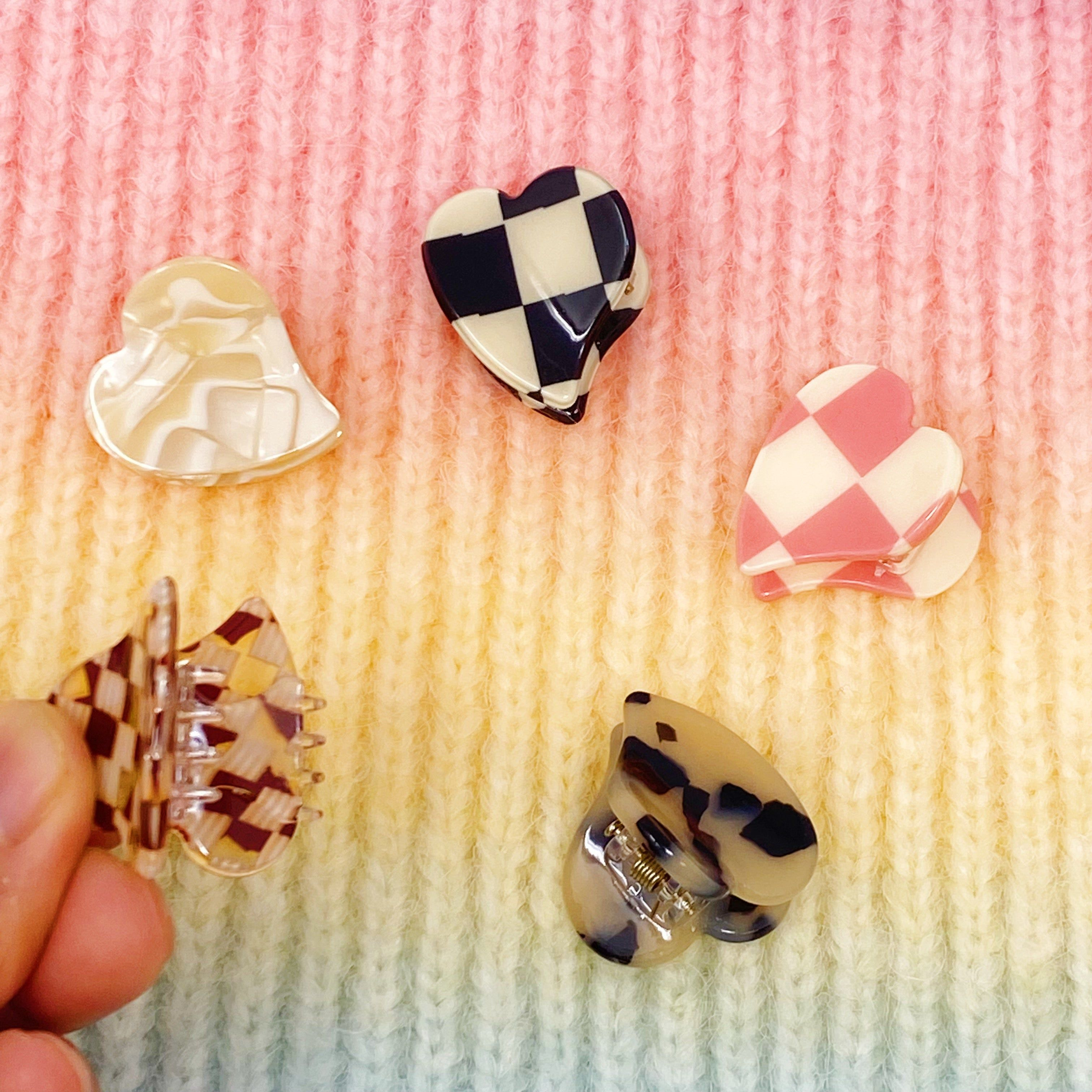 Precious Heart Hair Claw Set