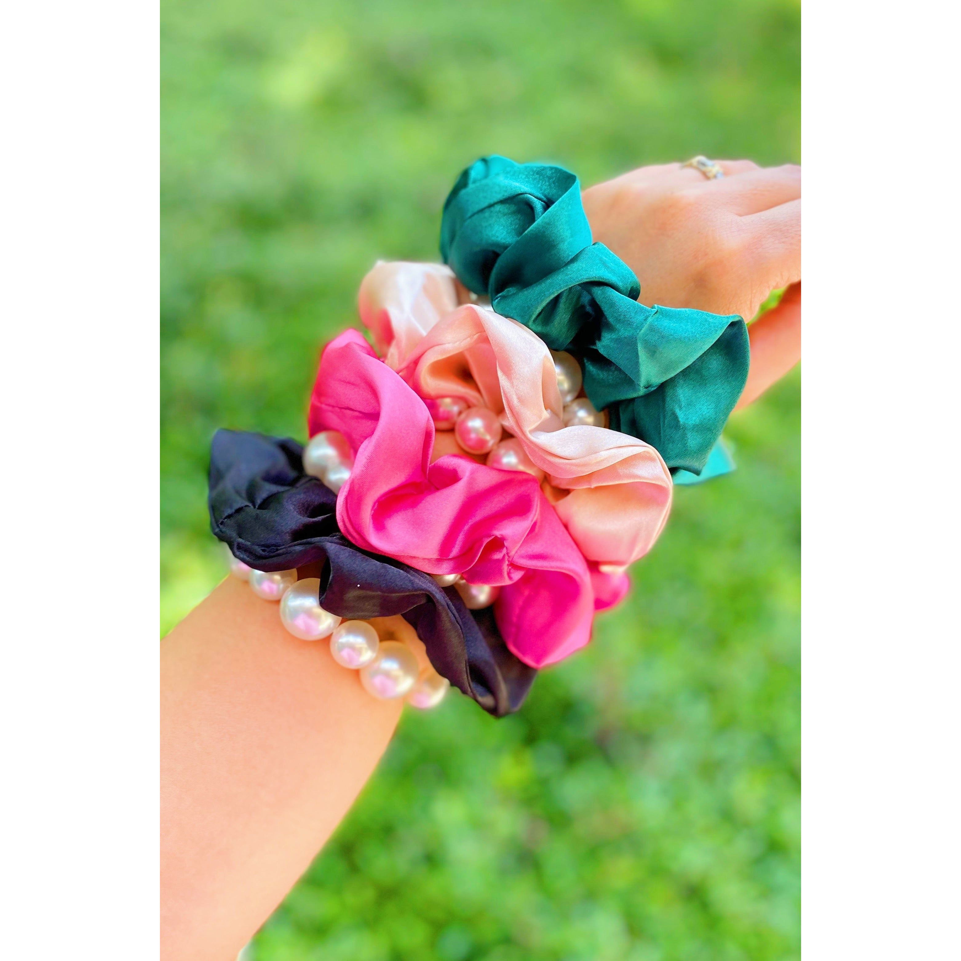 Pearl & Satin Scrunchie Set
