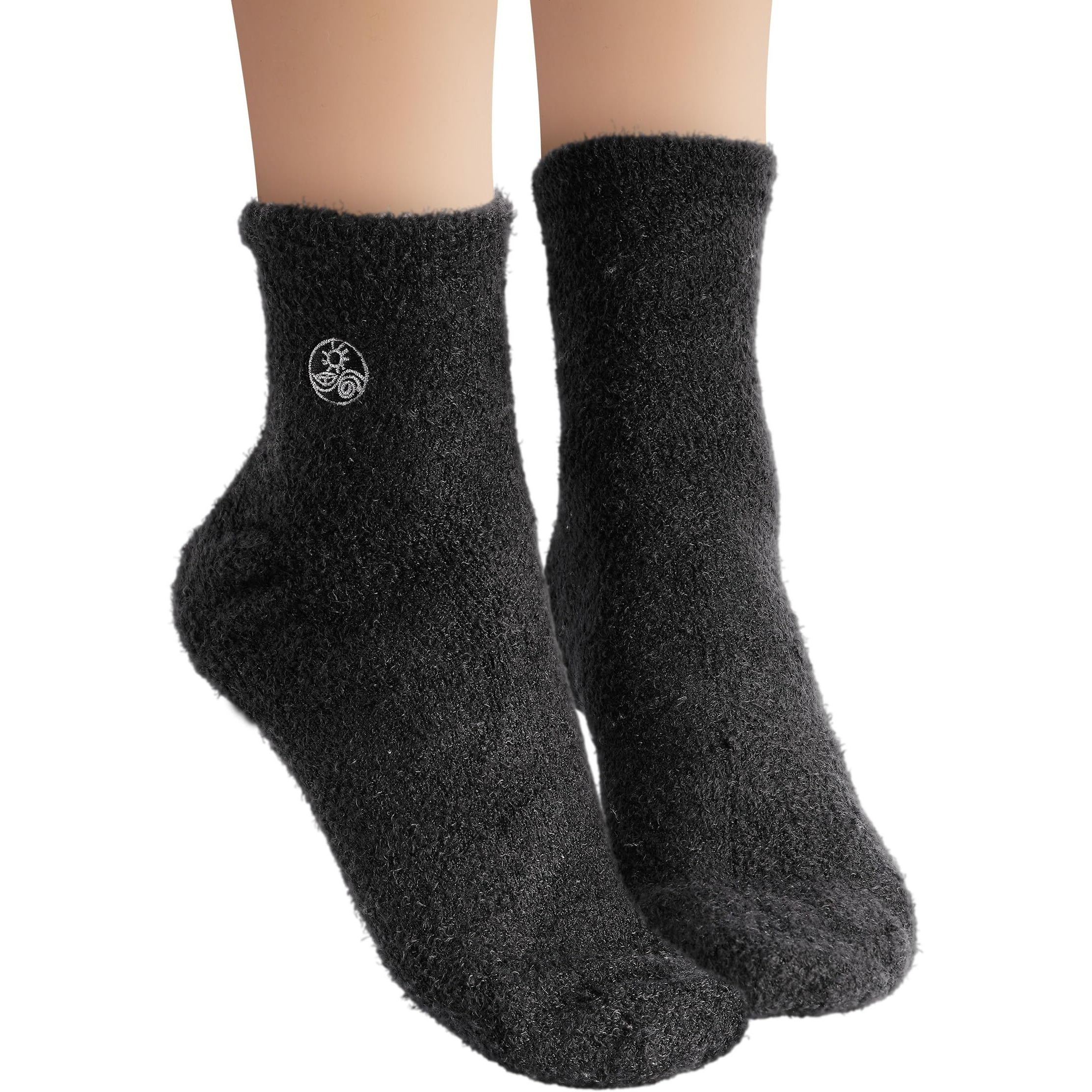 Earth Therapeutics Aloe Vera Socks - Infused with Natural Aloe Vera & Vitamin E - Helps Dry Feet, Cracked Heels, Calluses, Rough Skin, Dead Skin - Use with Your Favorite Lotions - Black