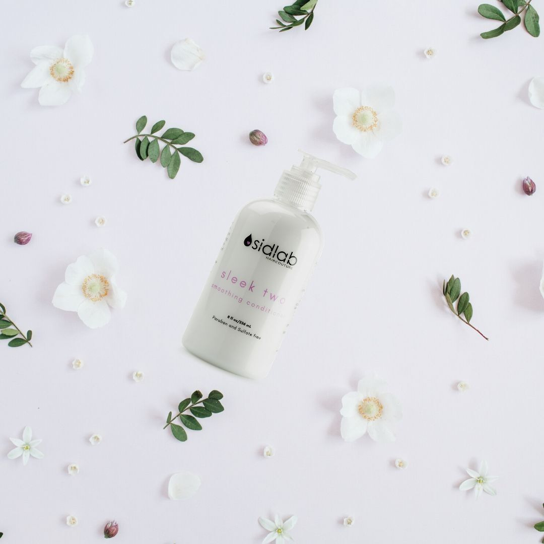 Sleek Two Smoothing Conditioner(D0102HPKBKA.)