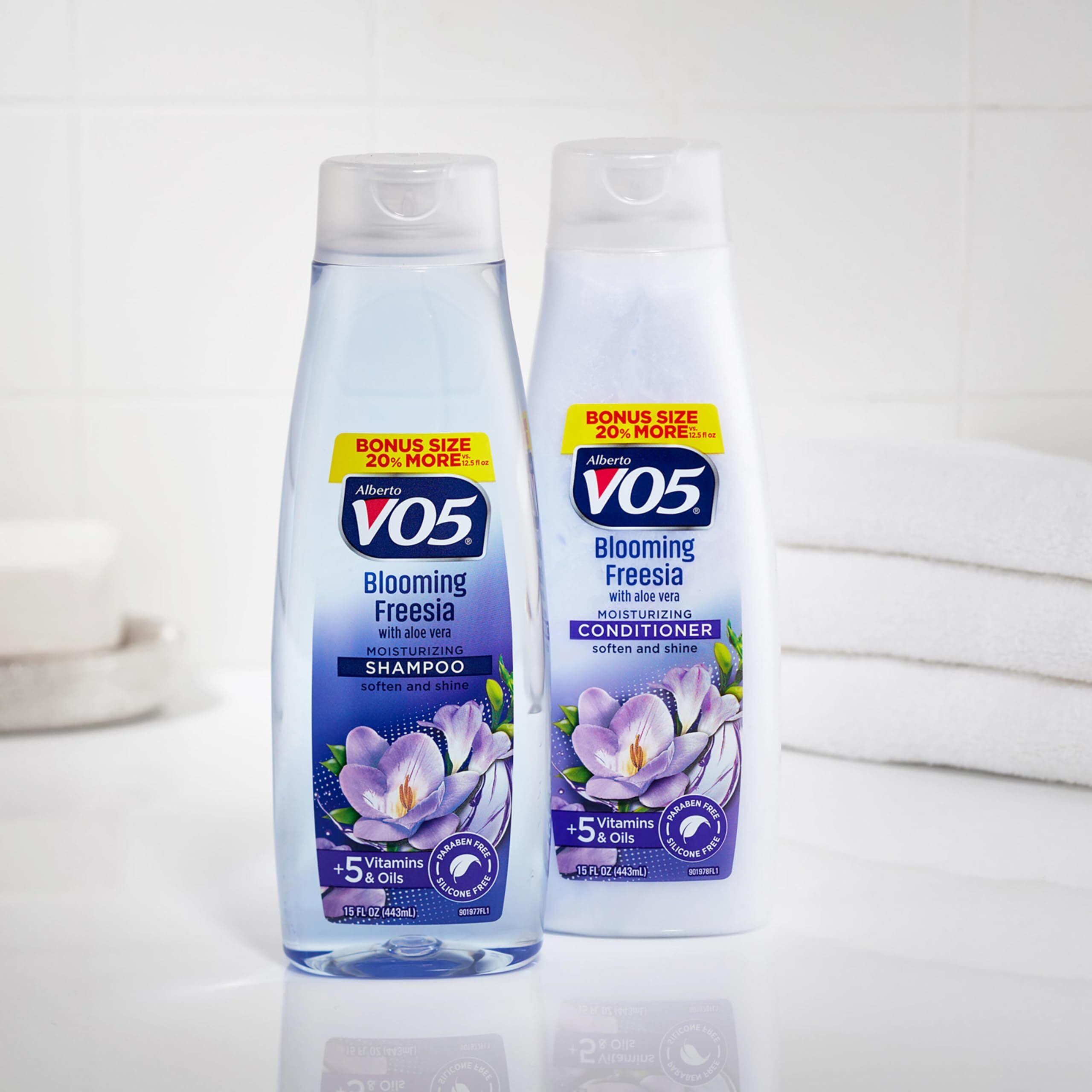 Moisturizing Blooming Freesia Shampoo by Alberto VO5 for Unisex - 15 oz Shampoo