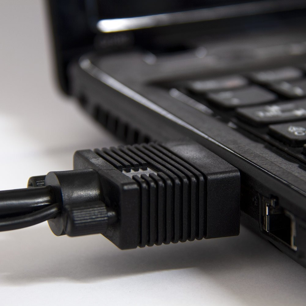 Cmple - VGA SVGA Monitor Cable, Gold Plated Connectors, Support Full HD Displays HDTVs (Male-to-Male) with 3.5mm Stereo Audio - 3 Feet