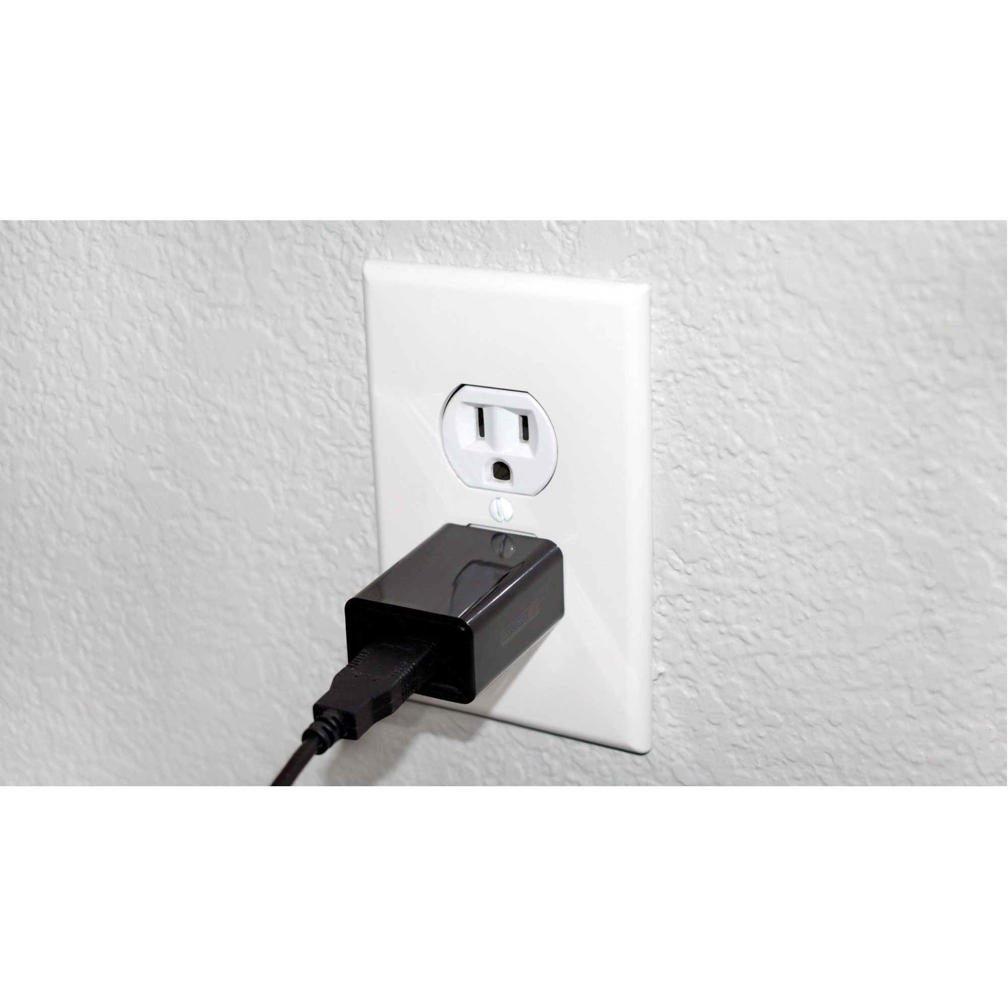 2.0 USB Wall Charger with Authentic Quality works for iPhone and Android with 110v Outlet