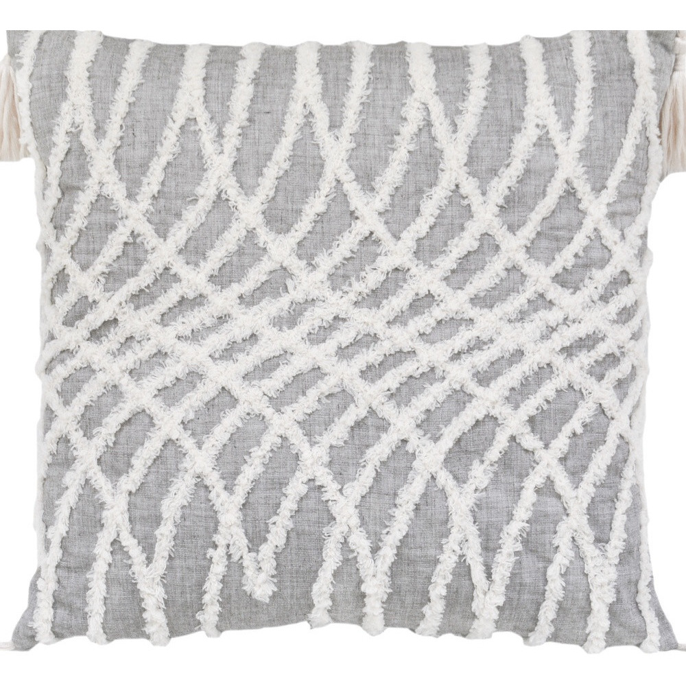 17" X 17" Grey And White Interlocking Zippered Polyester Throw Pillow With Tassels