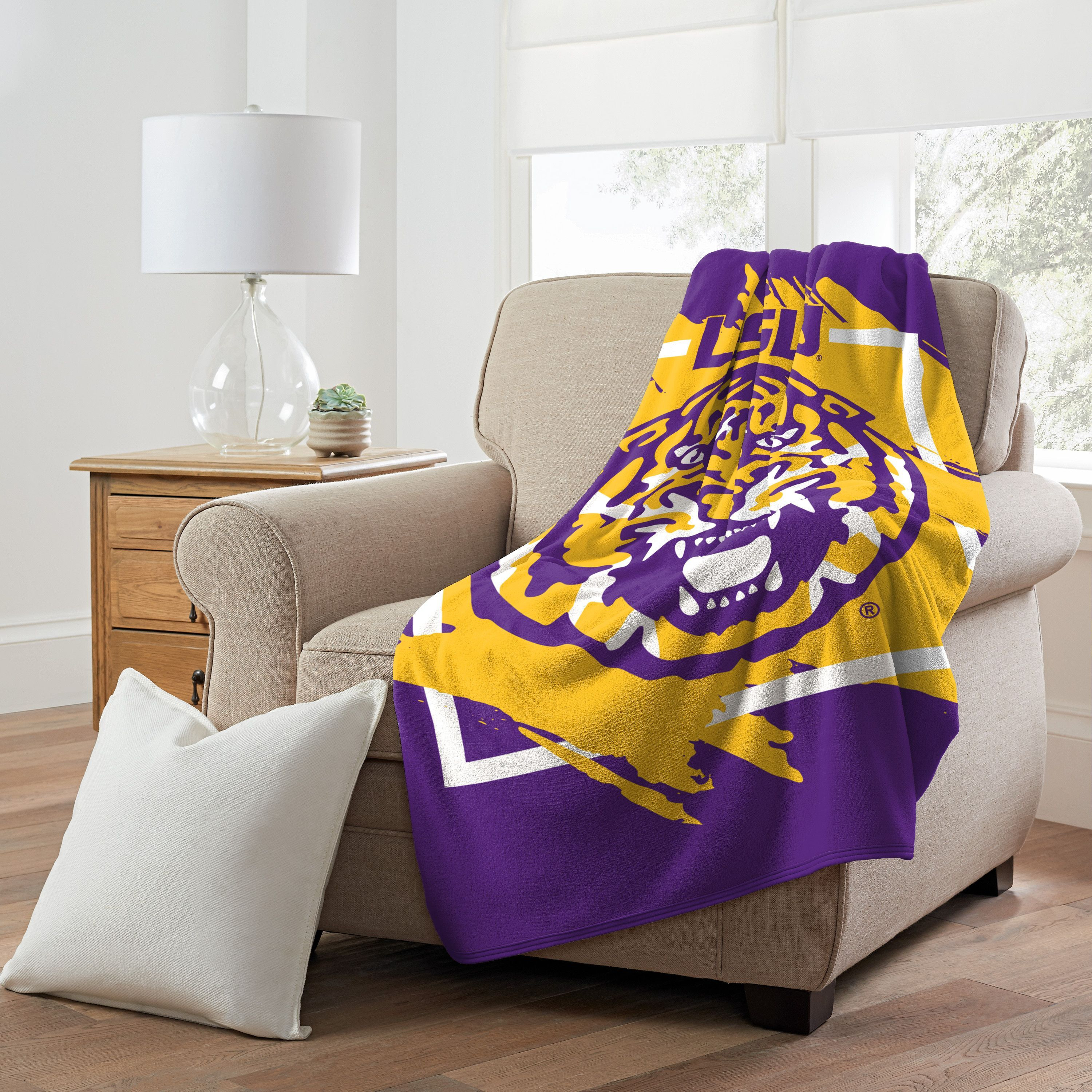 LSU OFFIcIAL NcAA Halftone Micro Raschel Throw Blanket 46 x 60(D0102H942NW)