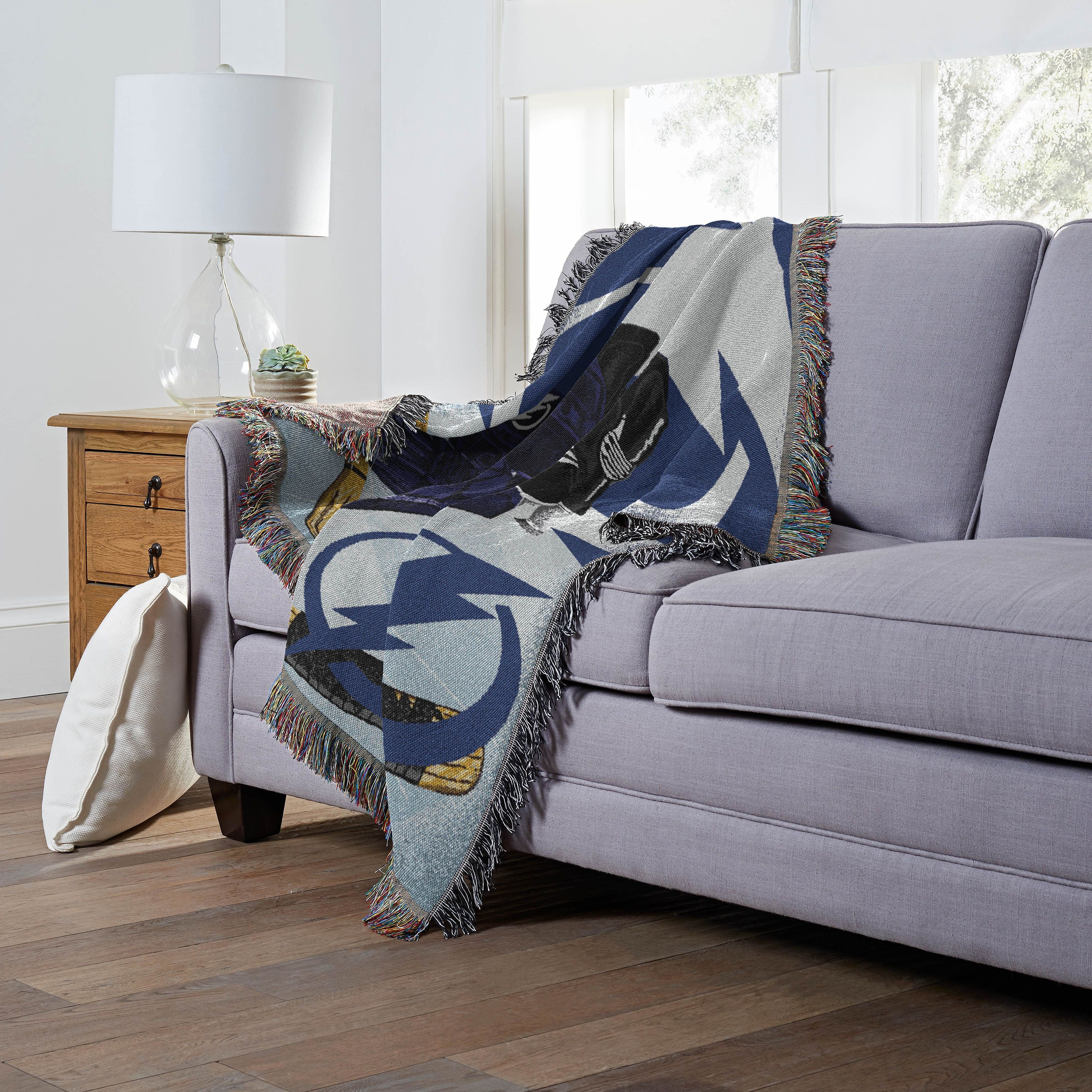 Lightning OFFIcIAL NHL Home Ice Advantage Woven Tapestry Throw Blanket 48 x 60(D0102H94TPg)