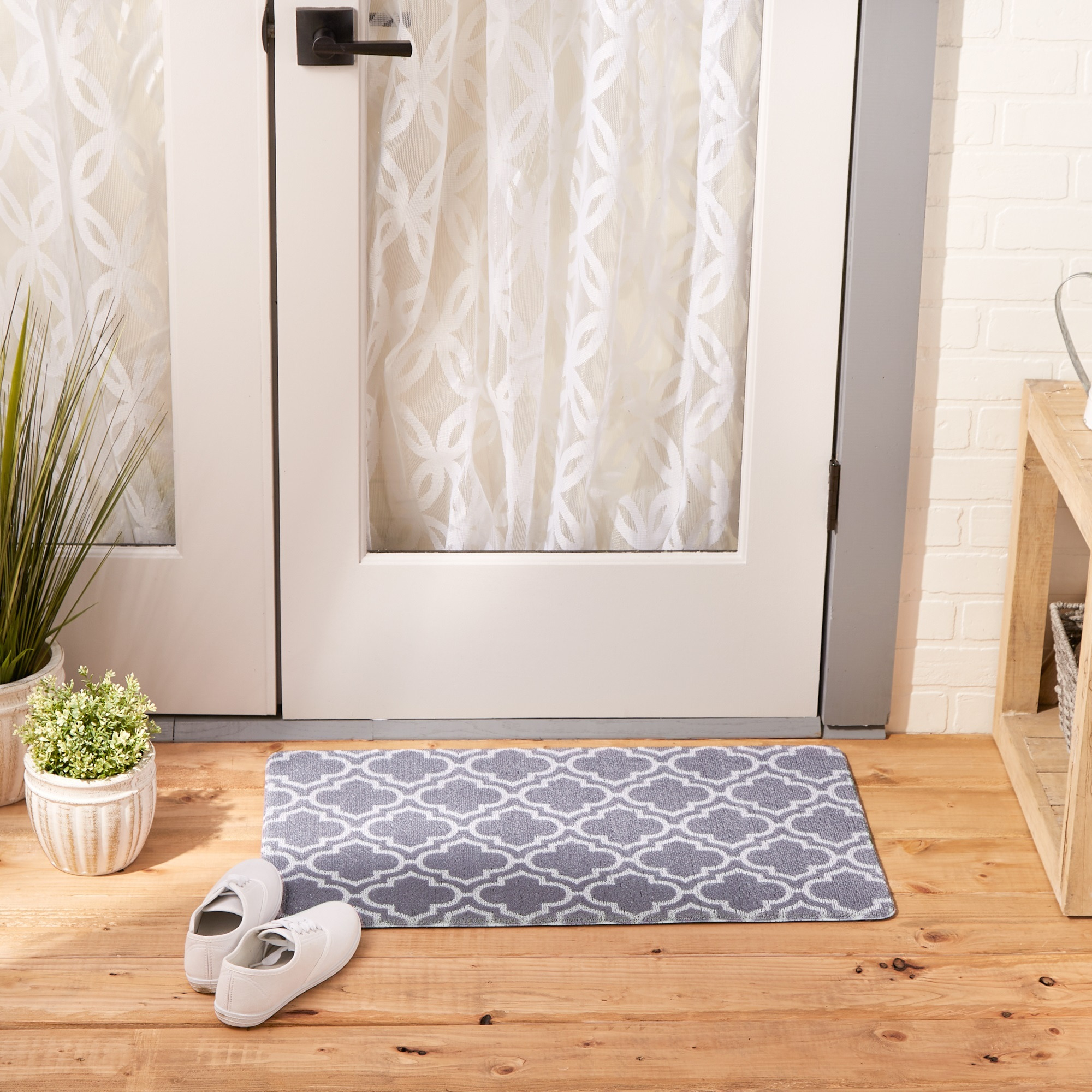 DII Gray Lattice Tufted Mat 17.75x29.5 inches