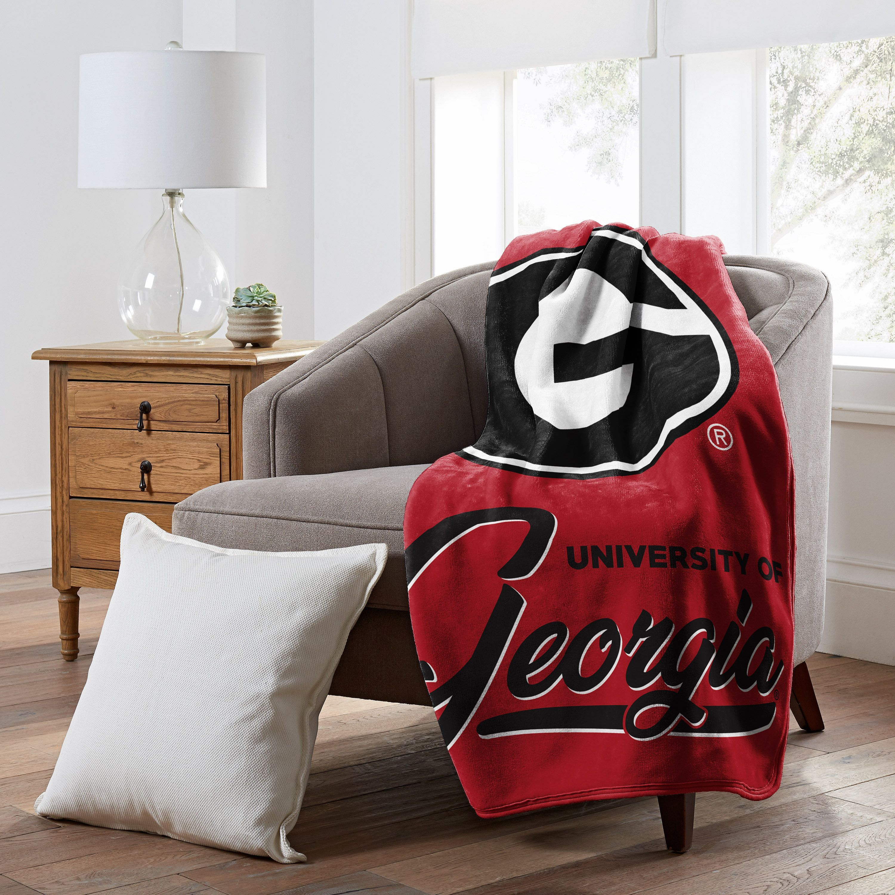 Georgia Bulldogs Blanket 50x60 Raschel Signature Design