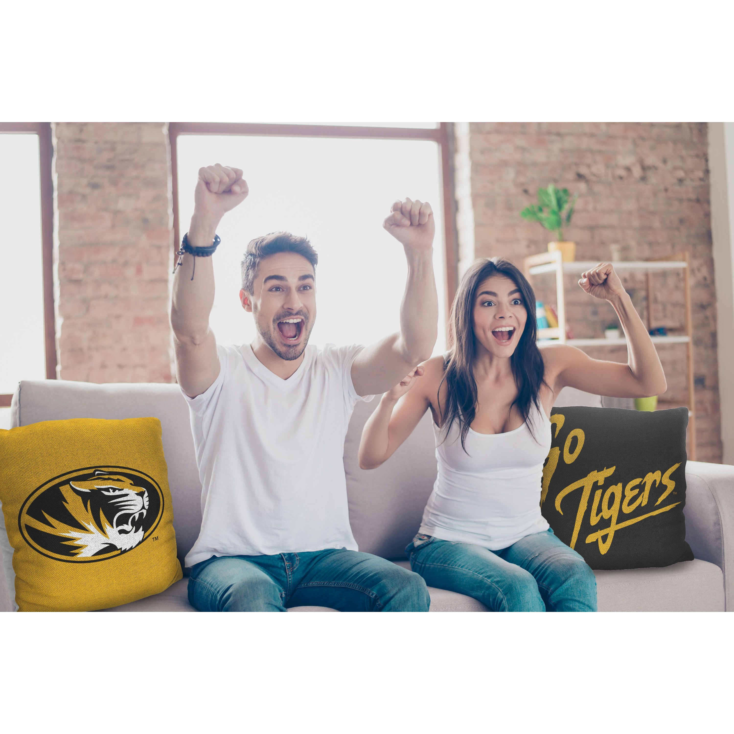Missouri OFFIcIAL NcAA Invert Woven Pillow 20 x 20(D0102H94gLW)