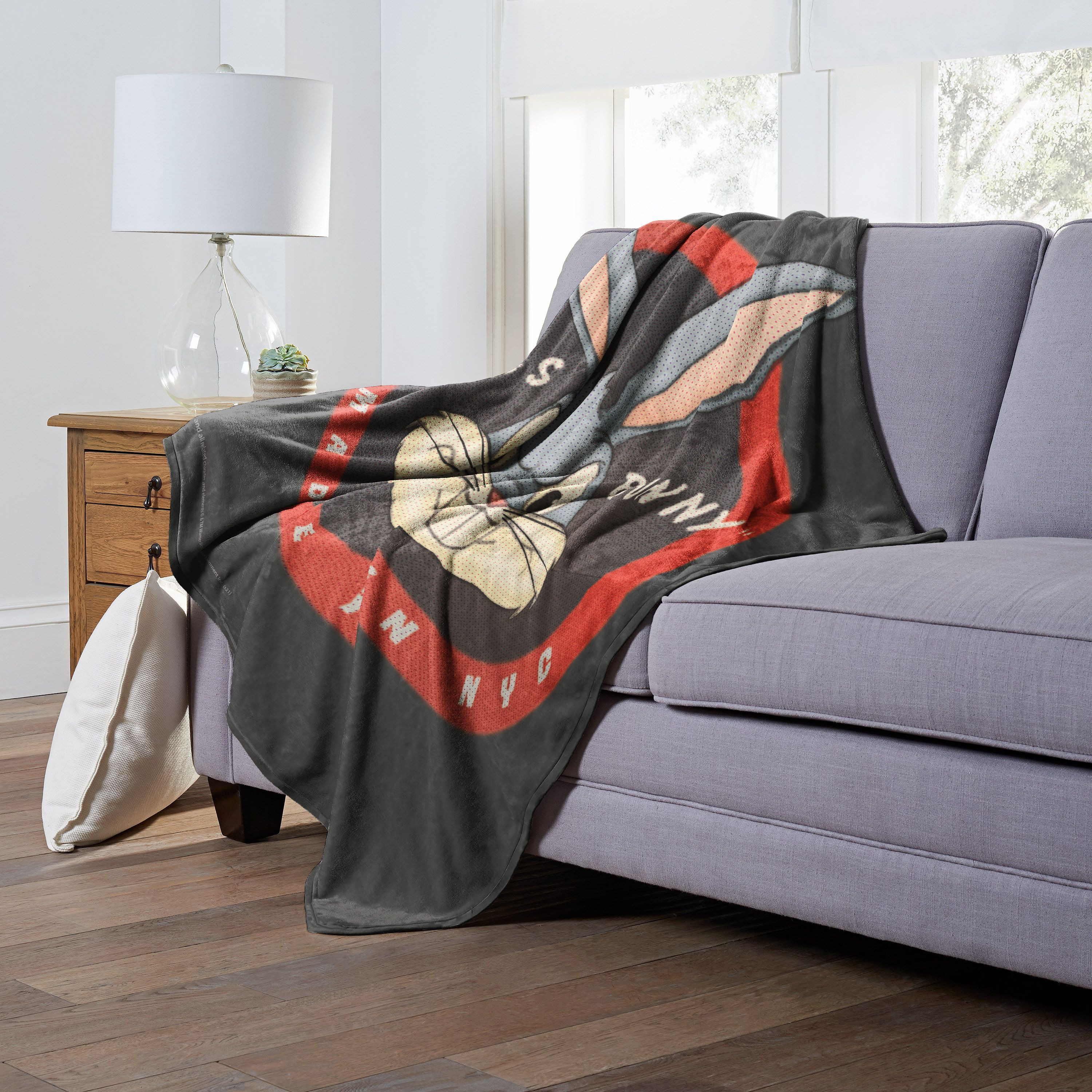 Looney Tunes, Made in NY Aggretsuko Comics Silk Touch Throw Blanket, 50" x 60"(D0102HARYKA.)