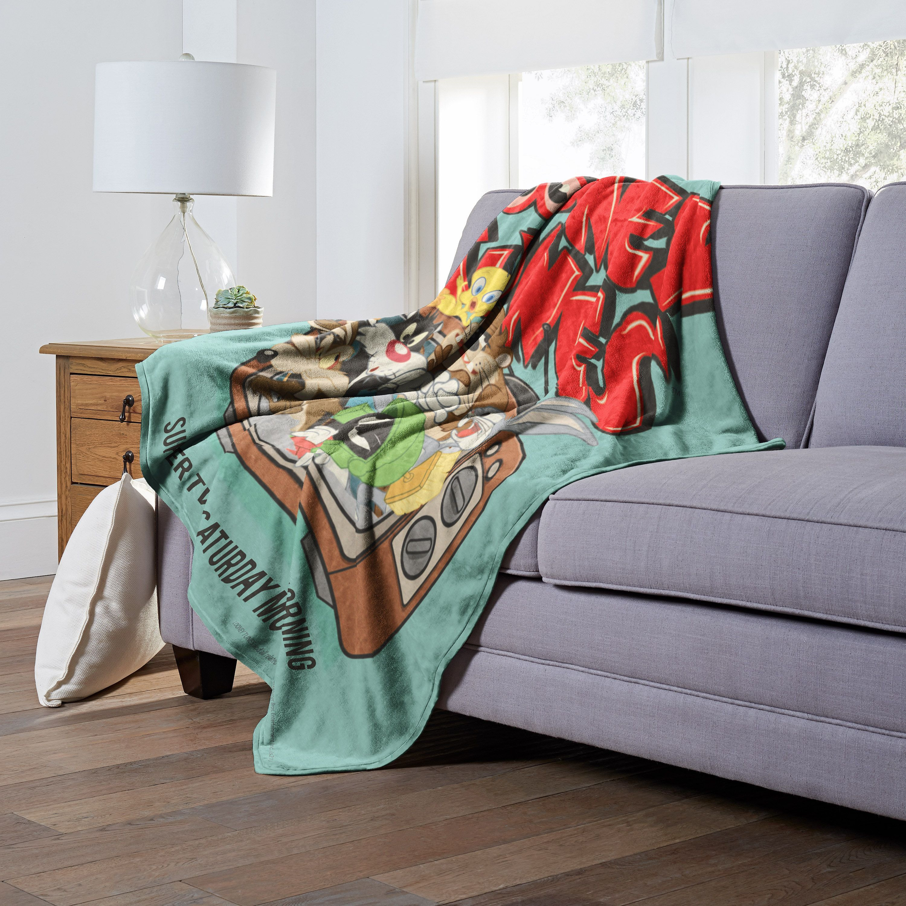 Looney Tunes Super Saturday Aggretsuko comics Silk Touch Throw Blanket 50 x 60(D0102HARYNg)