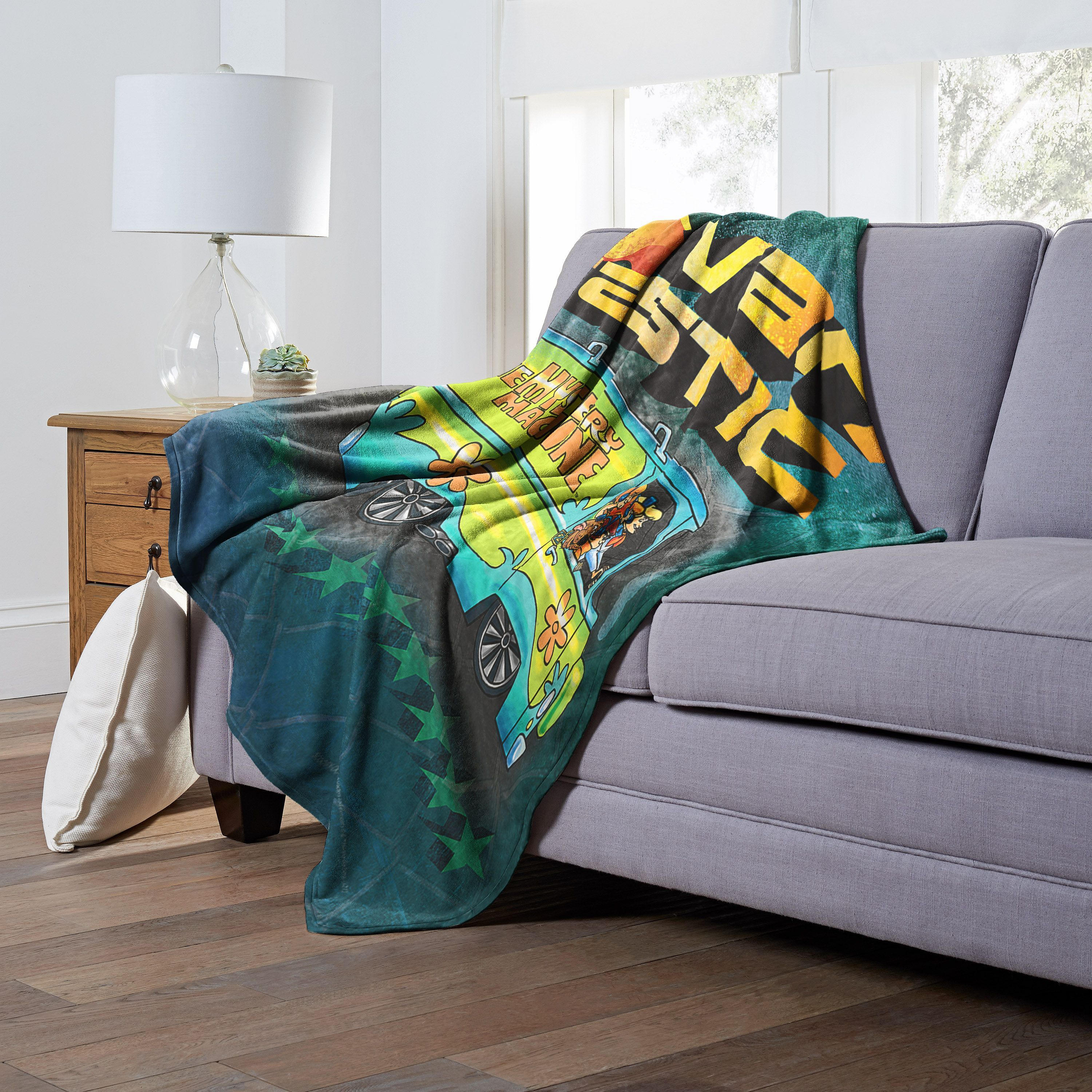 Scooby Doo, Vantastic Aggretsuko Comics Silk Touch Throw Blanket, 50" x 60"(D0102HARDYY.)