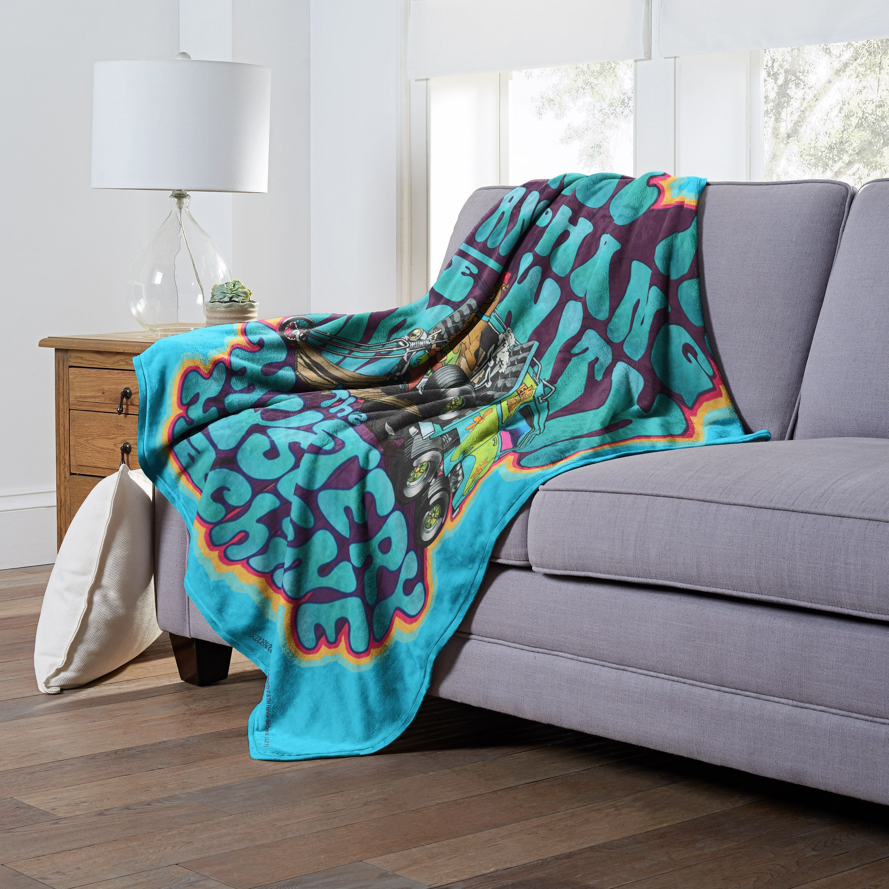 Scooby Doo, Roll in the Van Aggretsuko Comics Silk Touch Throw Blanket, 50" x 60"(D0102HARDY7.)