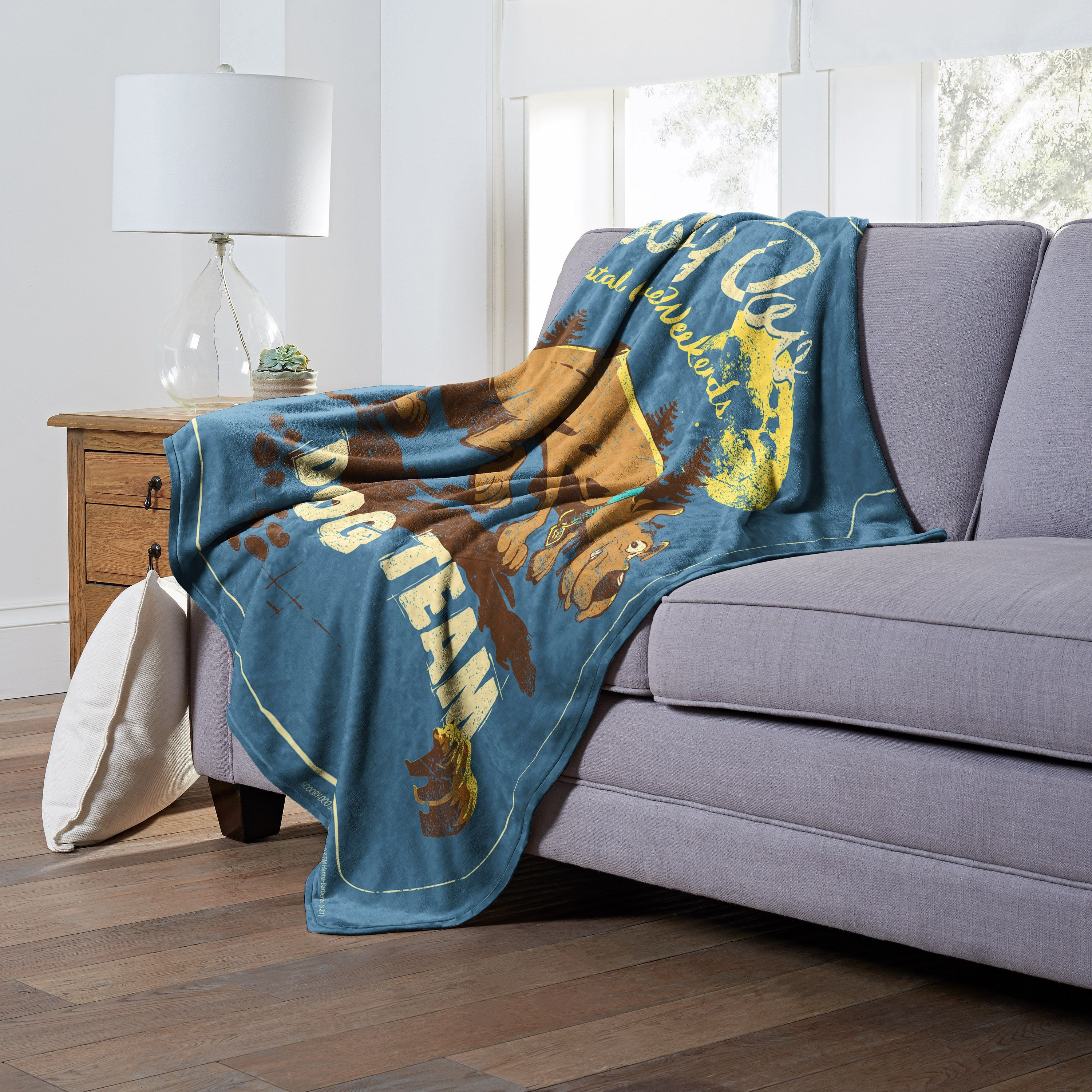 Scooby Doo, Dog Team Aggretsuko Comics Silk Touch Throw Blanket, 50" x 60"(D0102HARD17.)