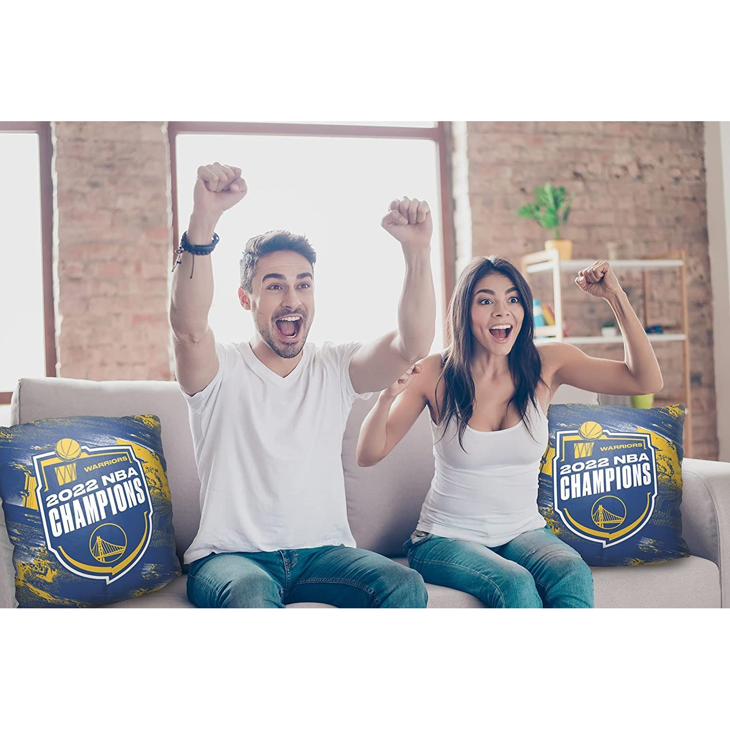 Warriors 2022 NBA champions Pillow 18 x 18 Badge(D0102H94Dcg)