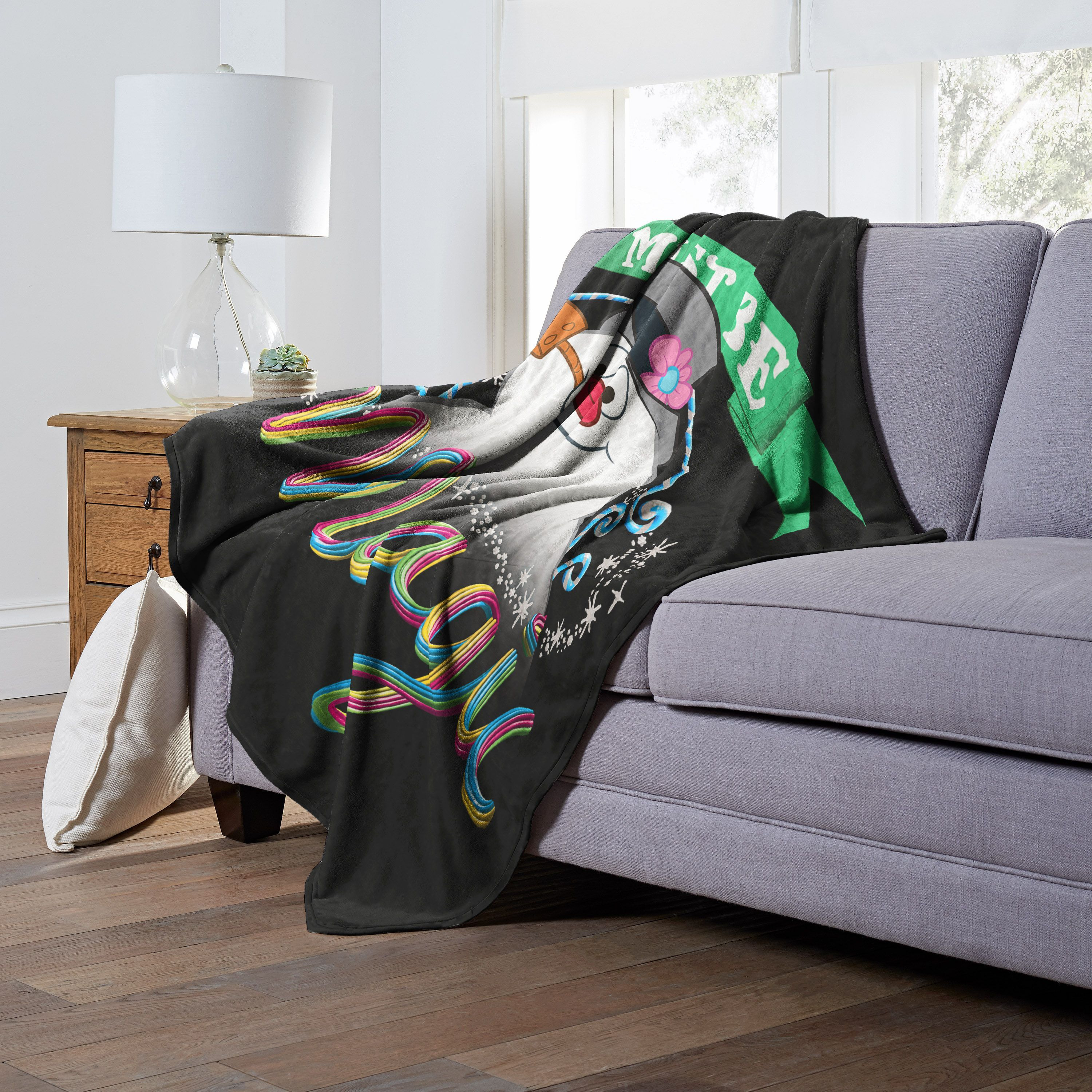WB  Frosty the Snowman, It Must Be Magic, Silk Touch Throw Blanket, 50x60(D0102H212EW)
