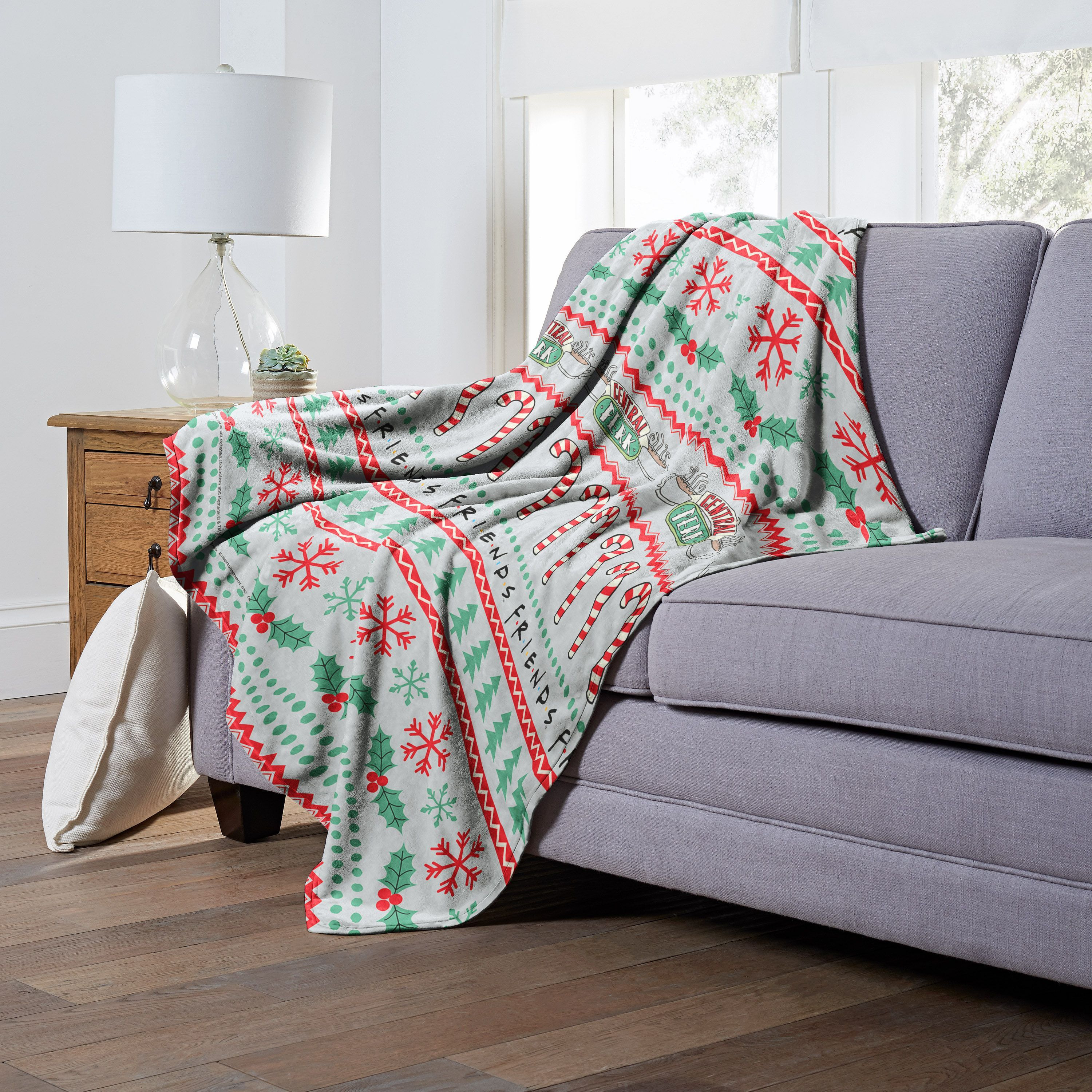WB  Friends, candy cane coffee, Silk Touch Throw Blanket, 50x60(D0102H212c7)